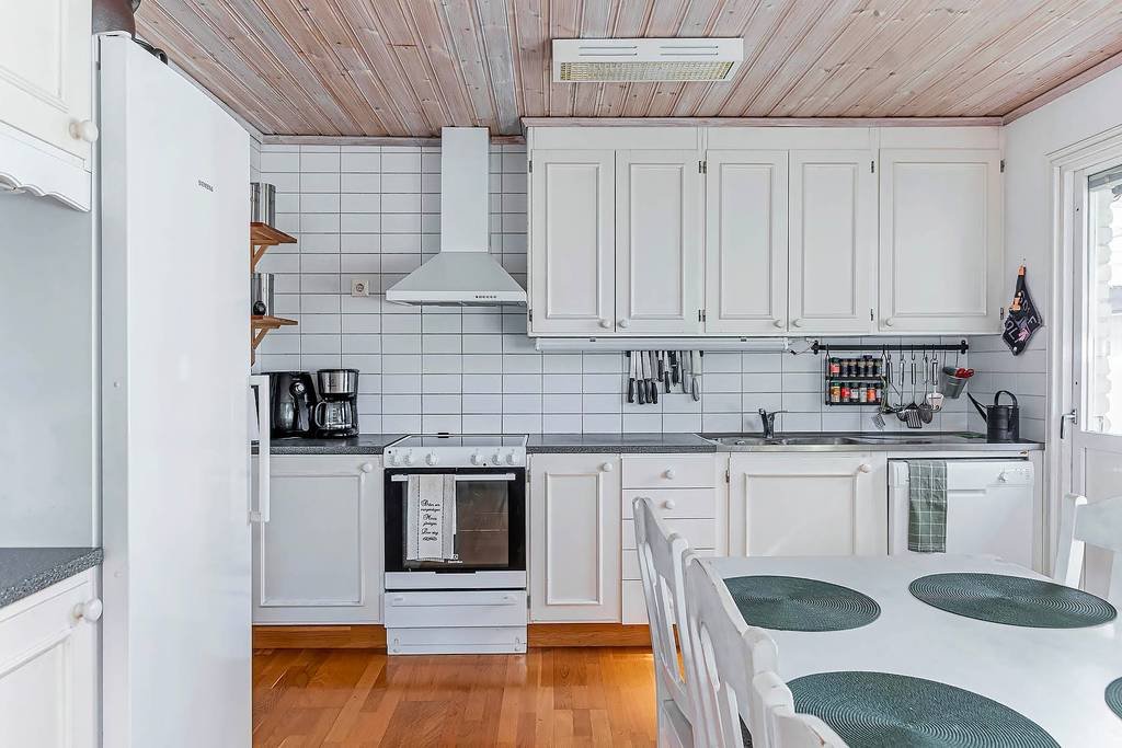 6 rok · 99 m² i Mellösa – bild 5