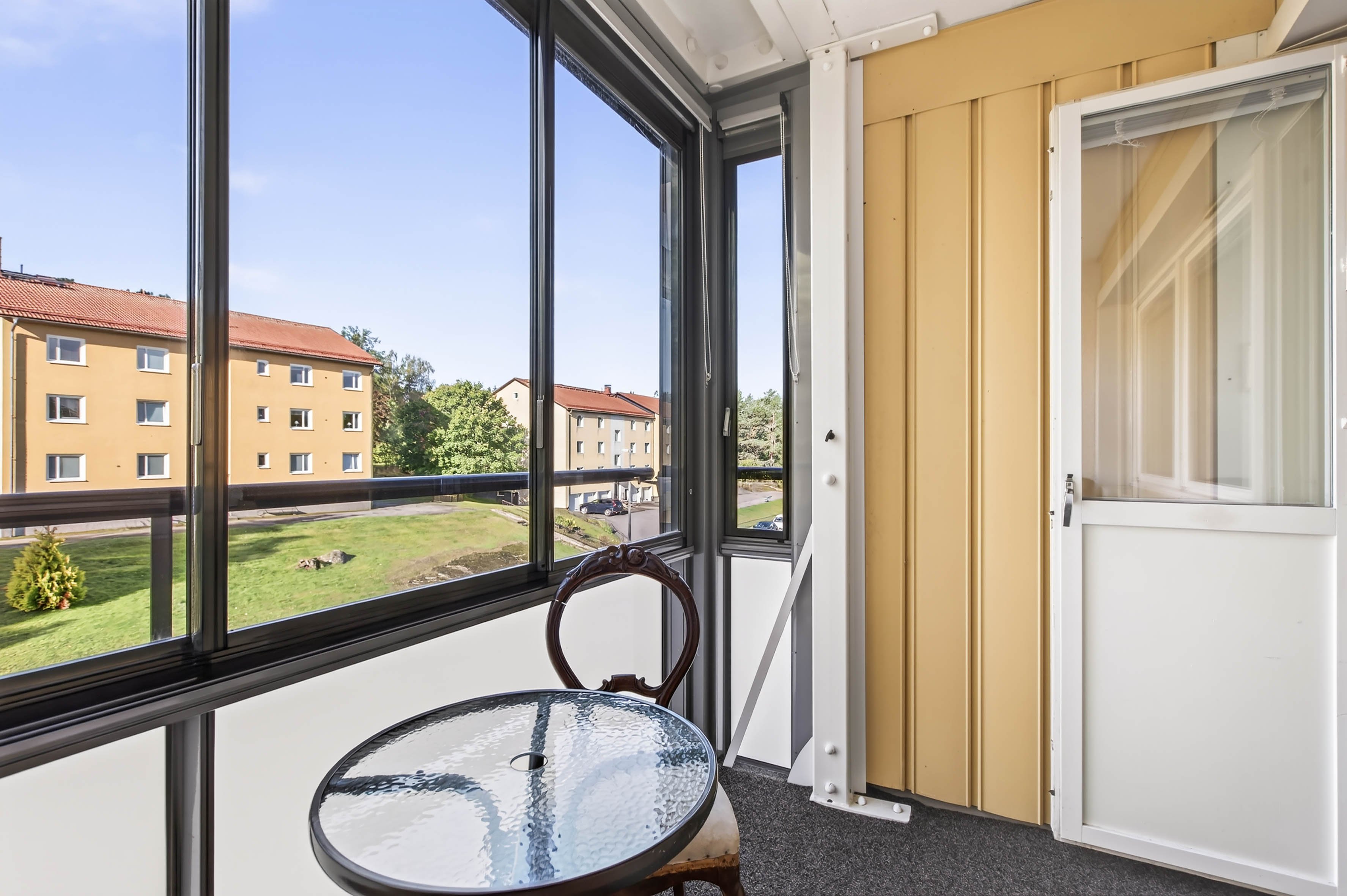 1 rok · 33 m² i Hälleforsnäs – bild 4