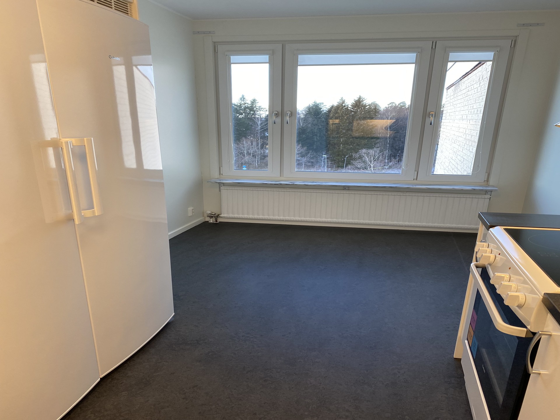 Lägenhet – Upplands Väsby, Väsbyskogen, Stora Wäsby - Bild 3