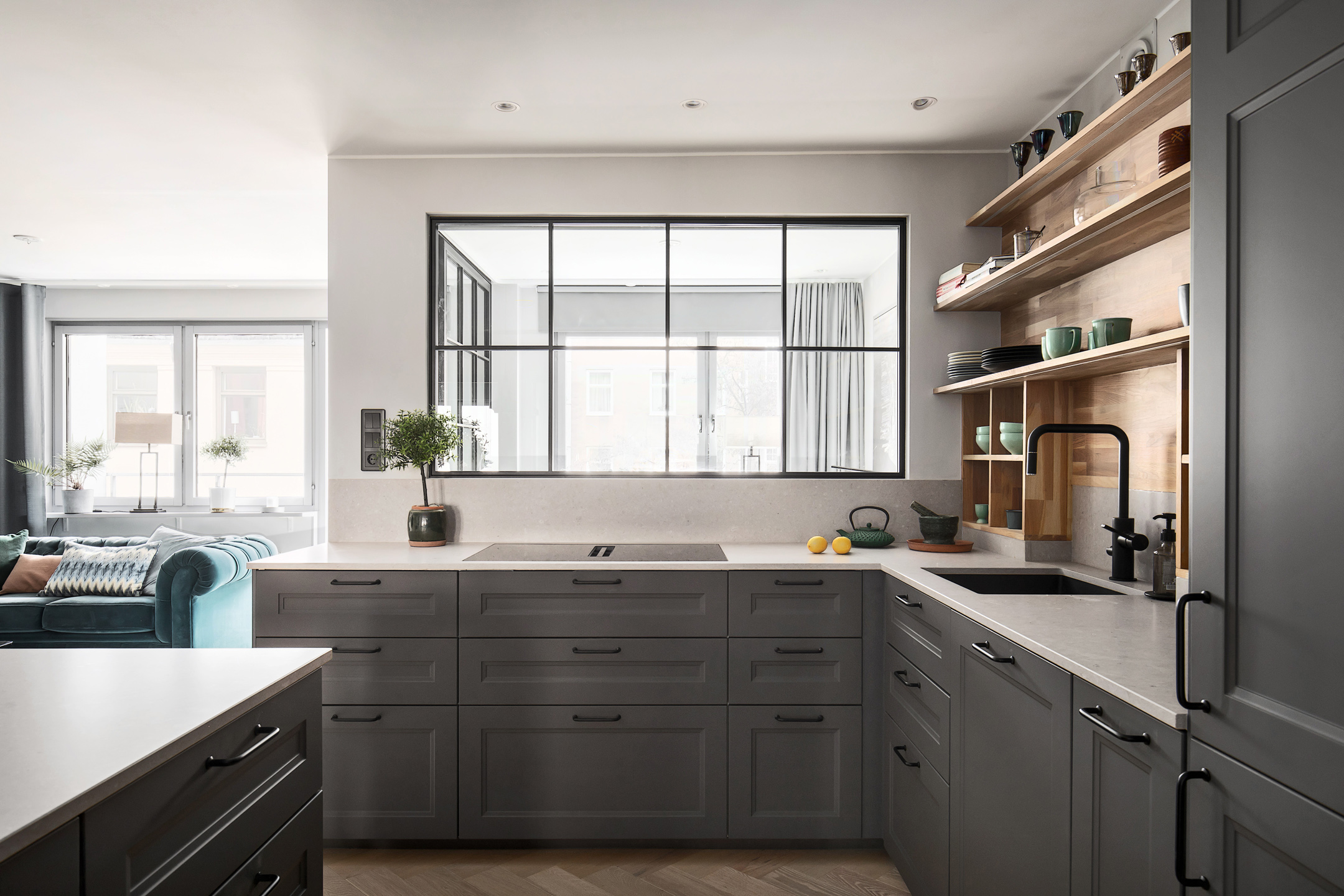 Surbrunnsgatan, Stockholm — photo 2