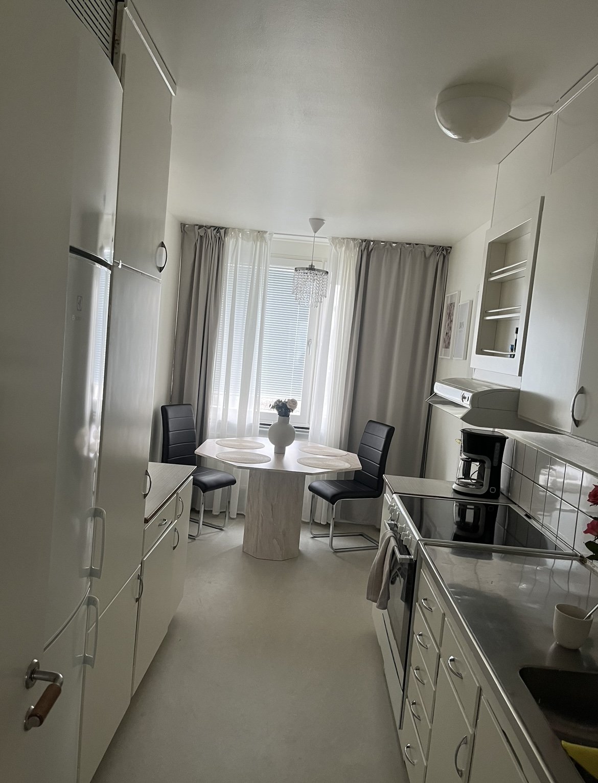 1 rum och kök, Farsta — 4 900 kr/mån — bild 2