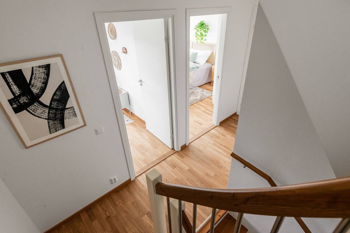Hus – Järfälla, Skälby - Fler