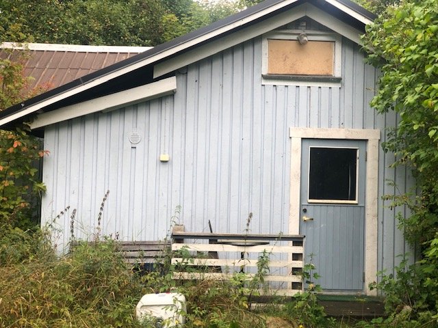 Mökki  oh/keittotila + mh + sh/wc, varasto yht. n. 38 m2 1
