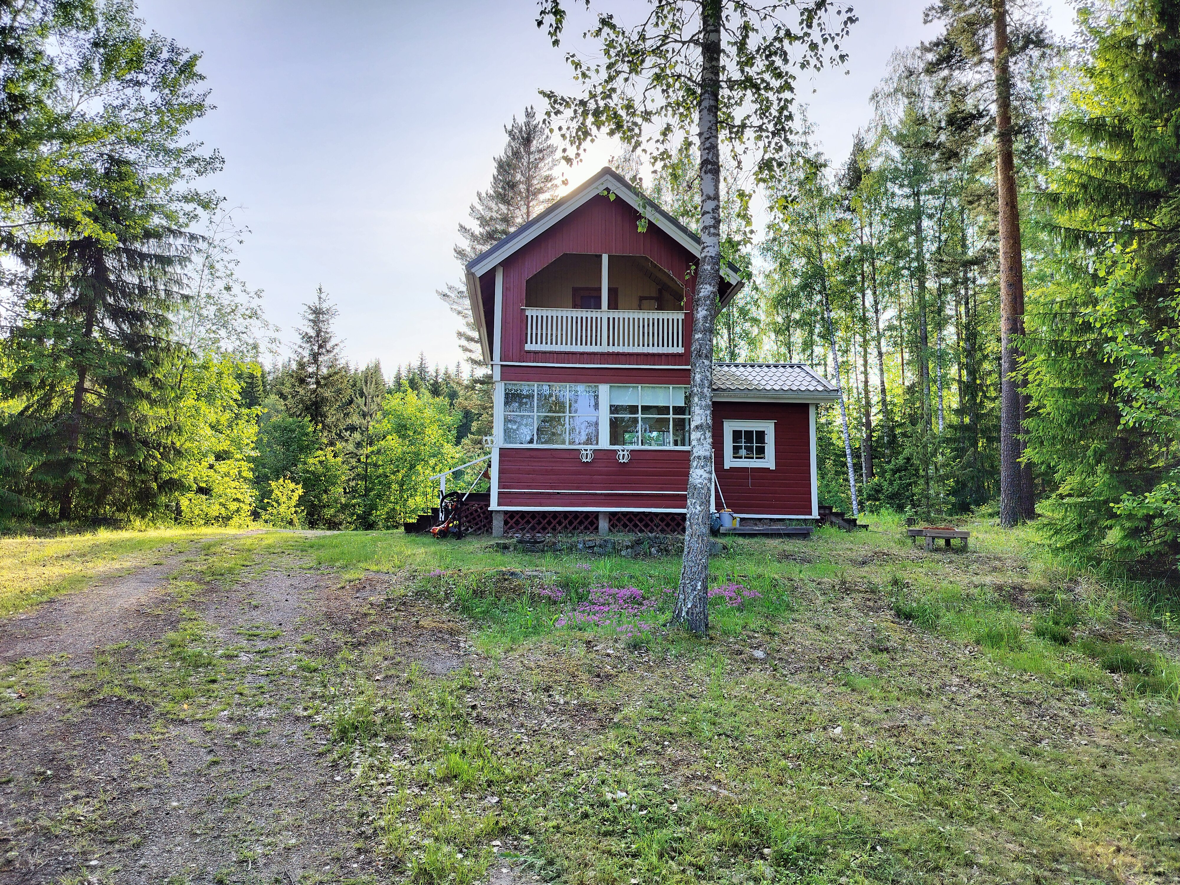 Kesämökki 4