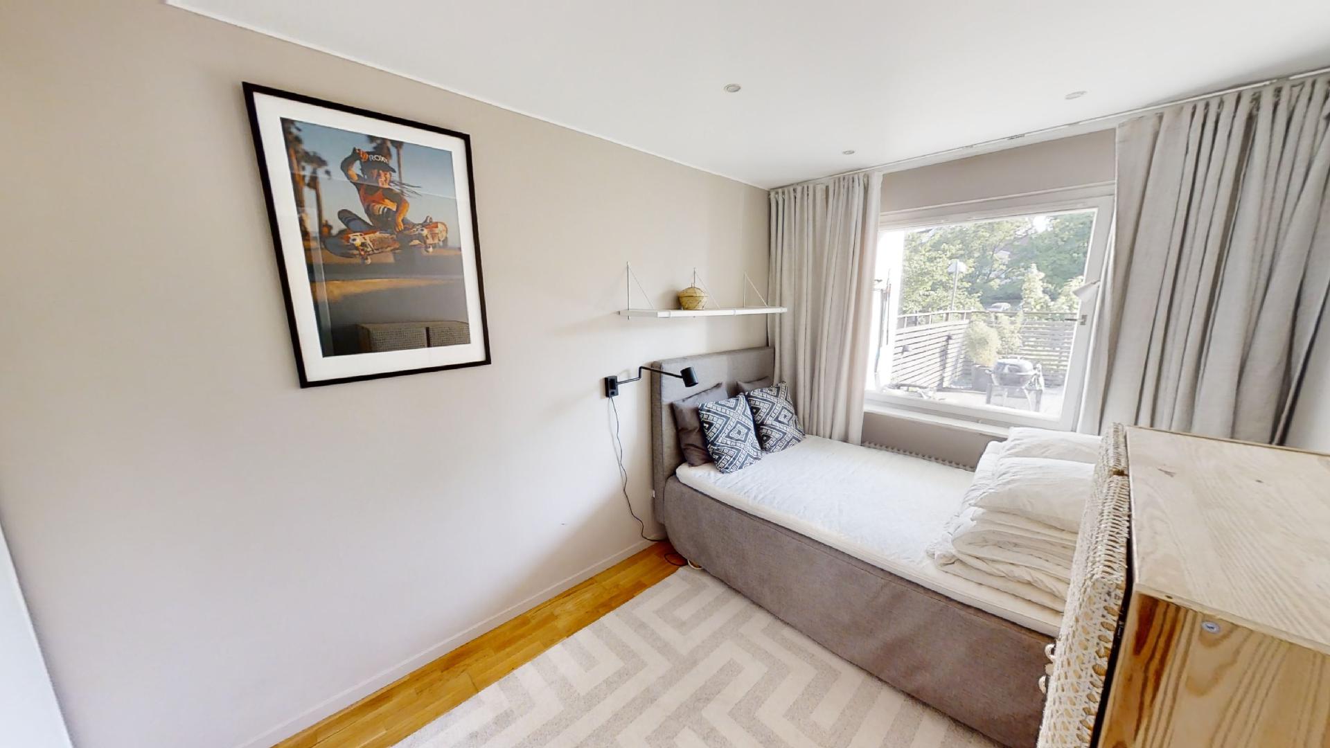 Skogsfrugränd, Bromma — photo 2