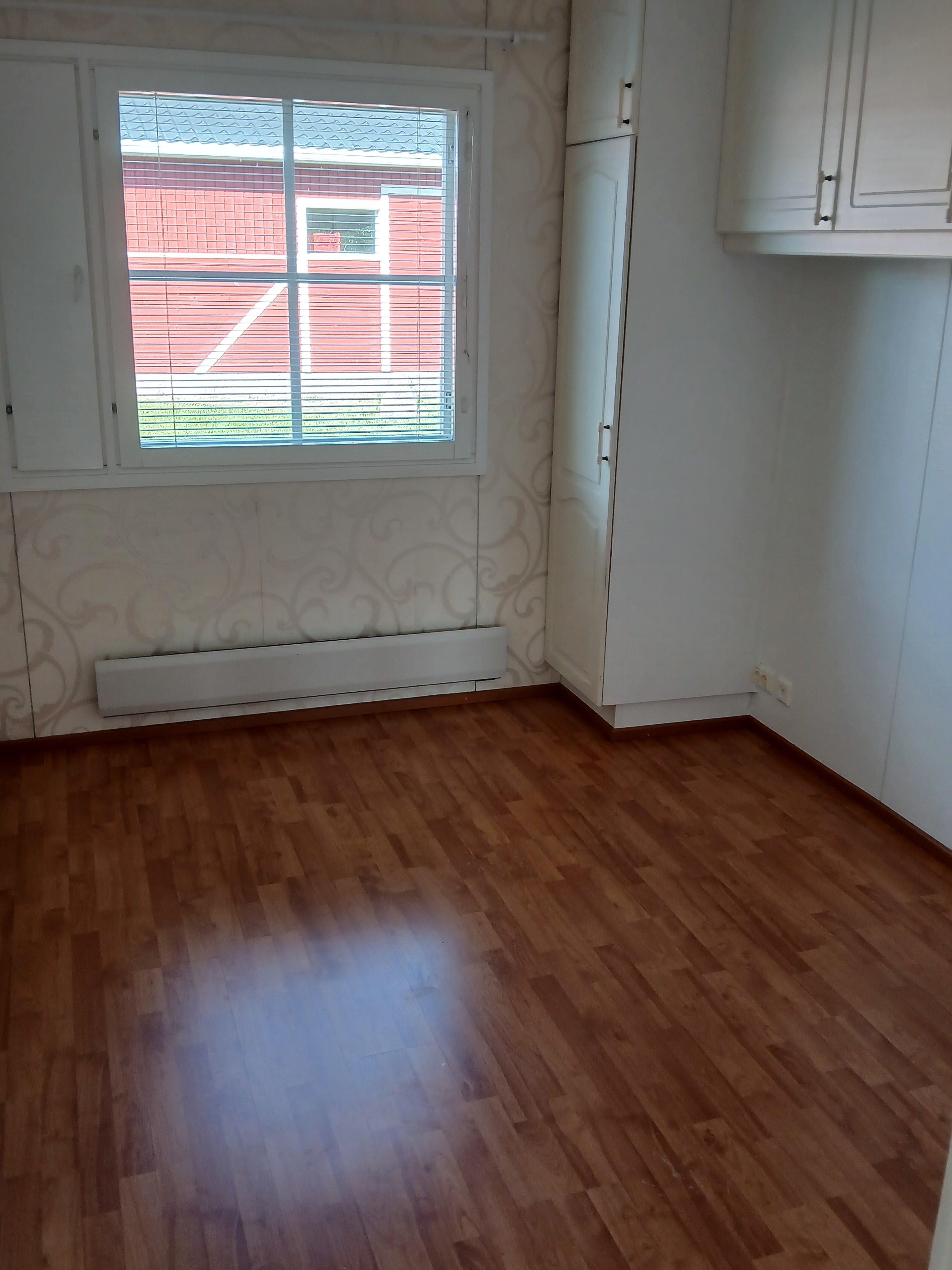 Saunallinen pieni päätykaksio 37m² 4