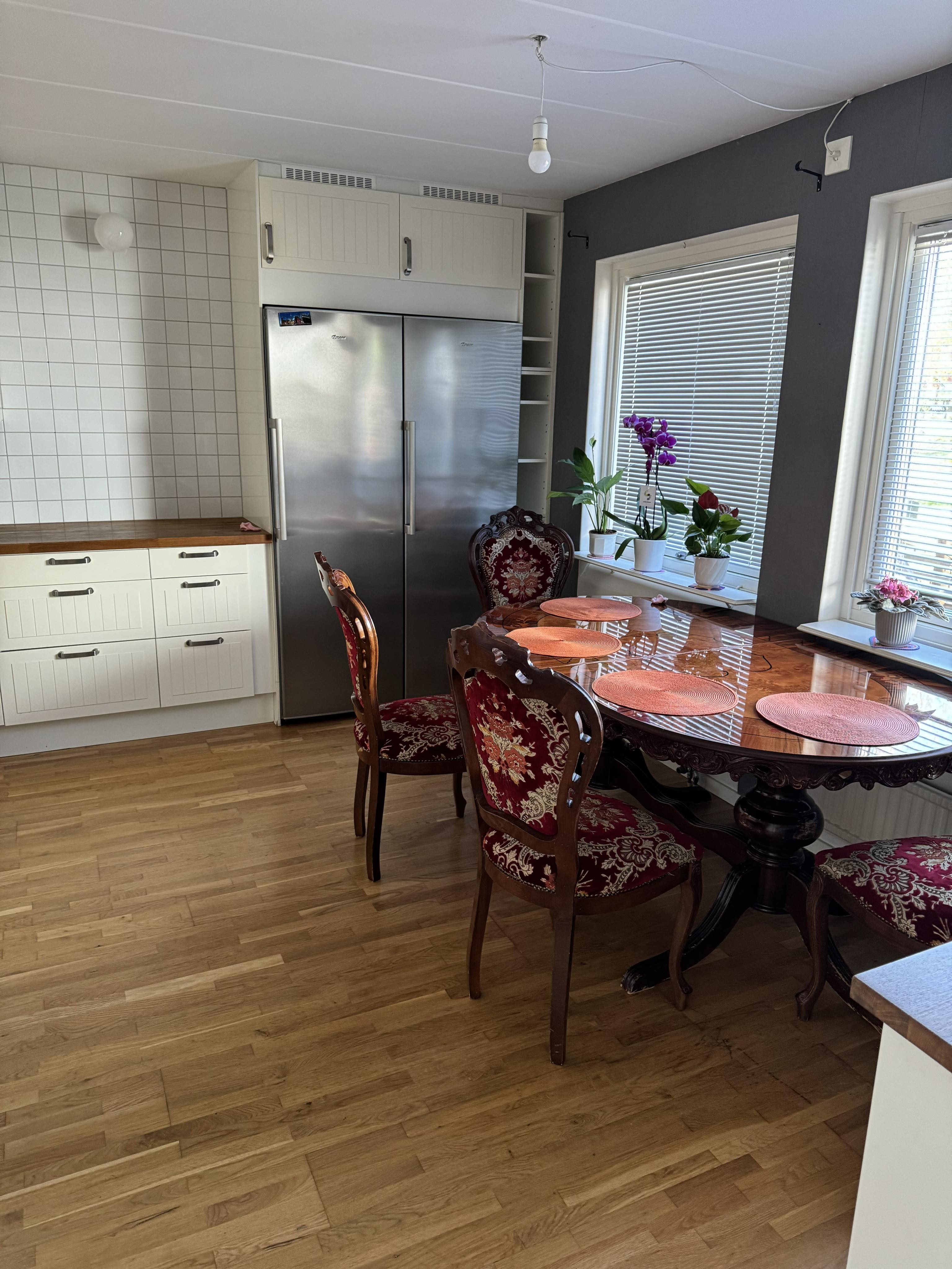 Radhus, 5 rooms, 136 sqm, Rönninge