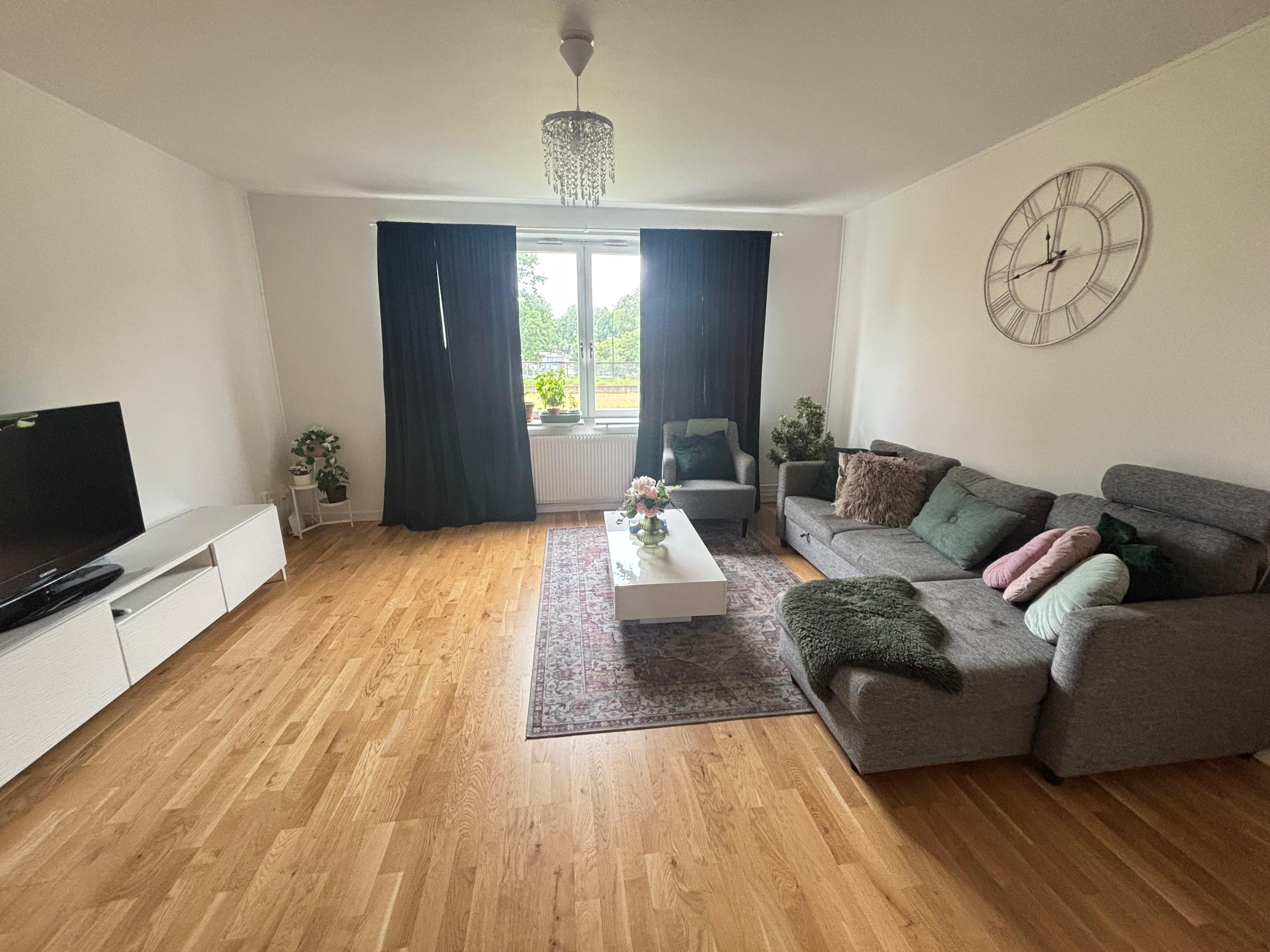 Lägenhet, 3 rooms, 89 sqm, Vårby