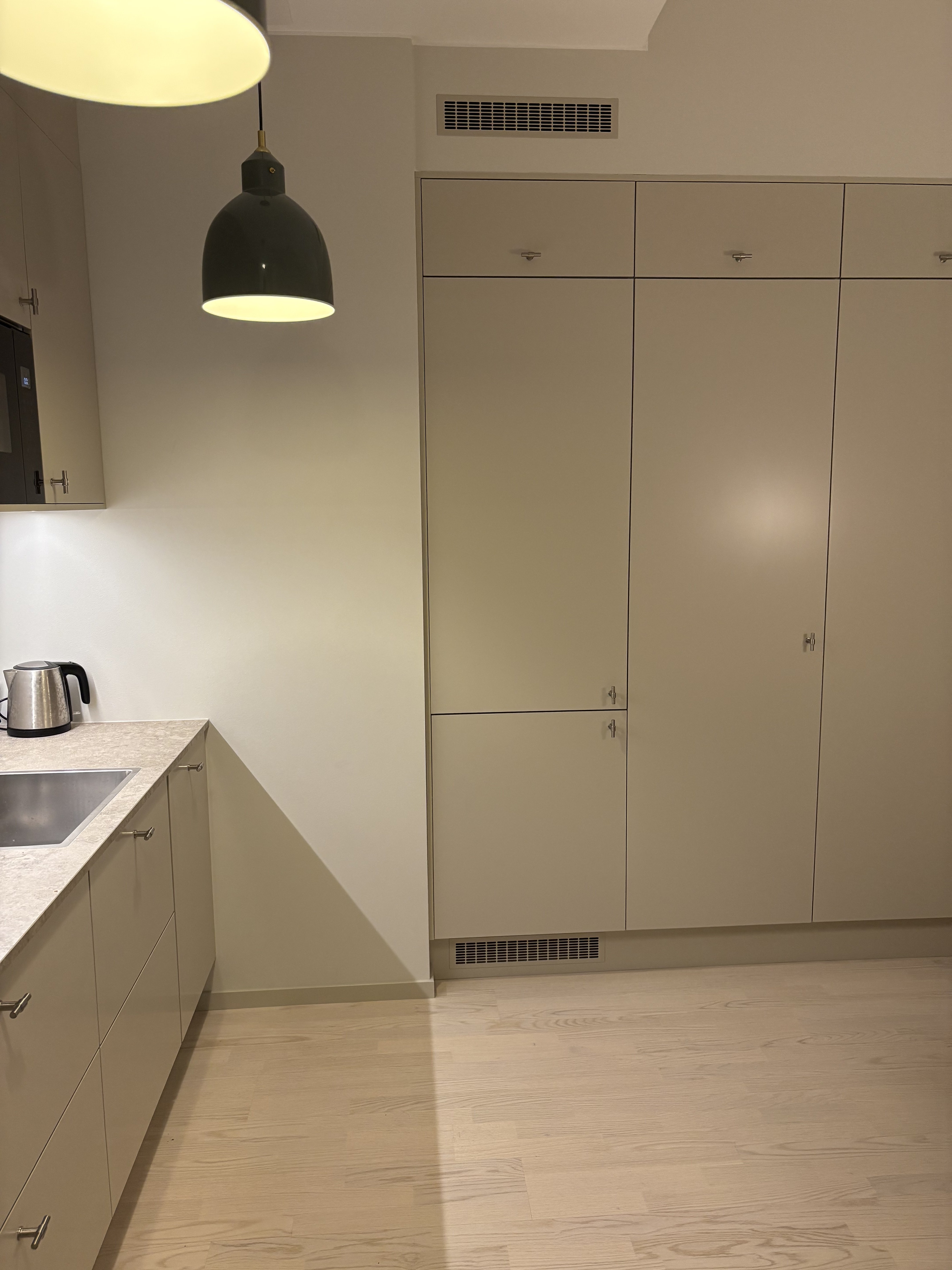 2 rum och kök, Solna — 19 600 kr/mån — bild 2