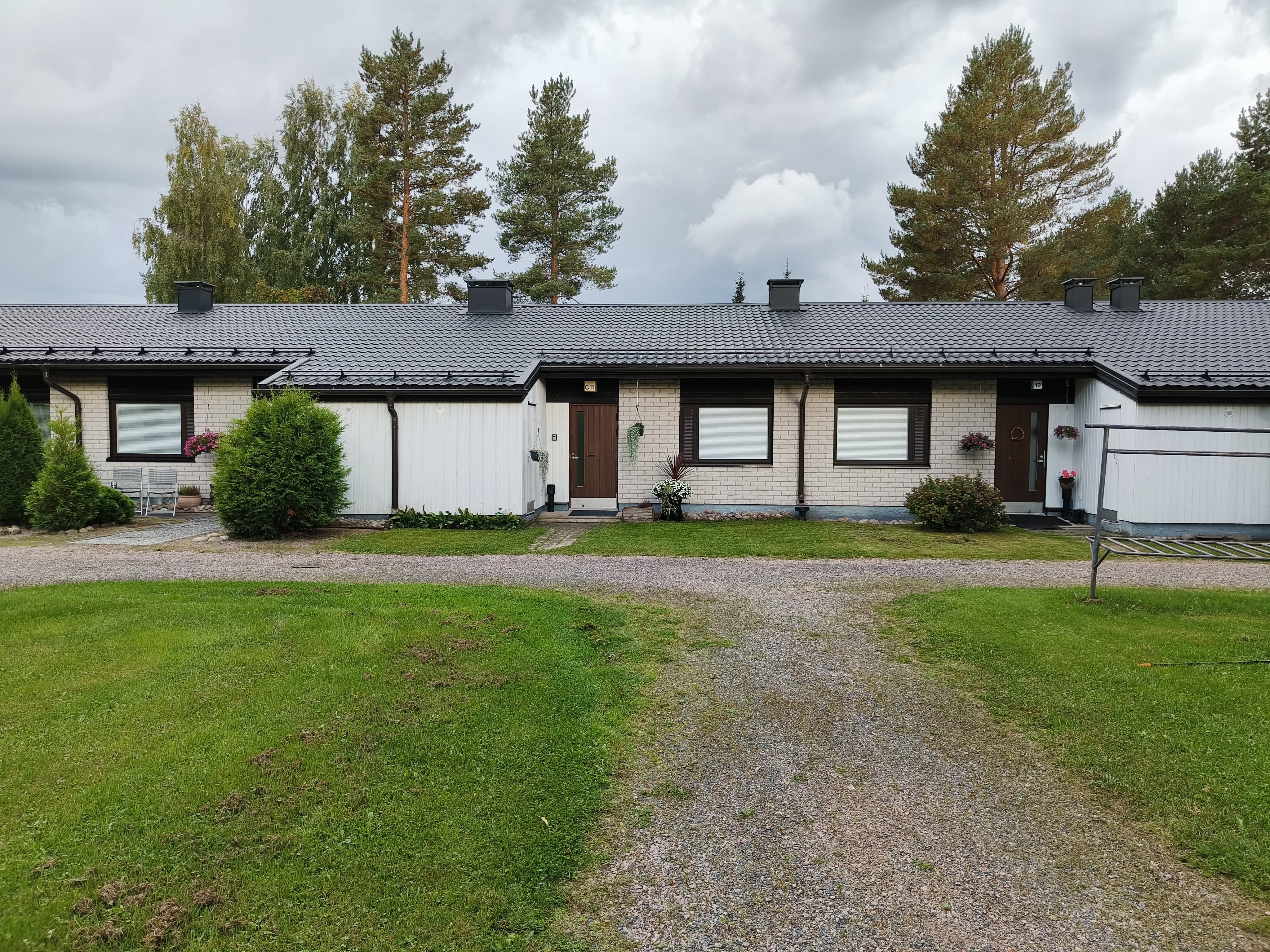 Rivitalokaksio Toivonpuistossa 1