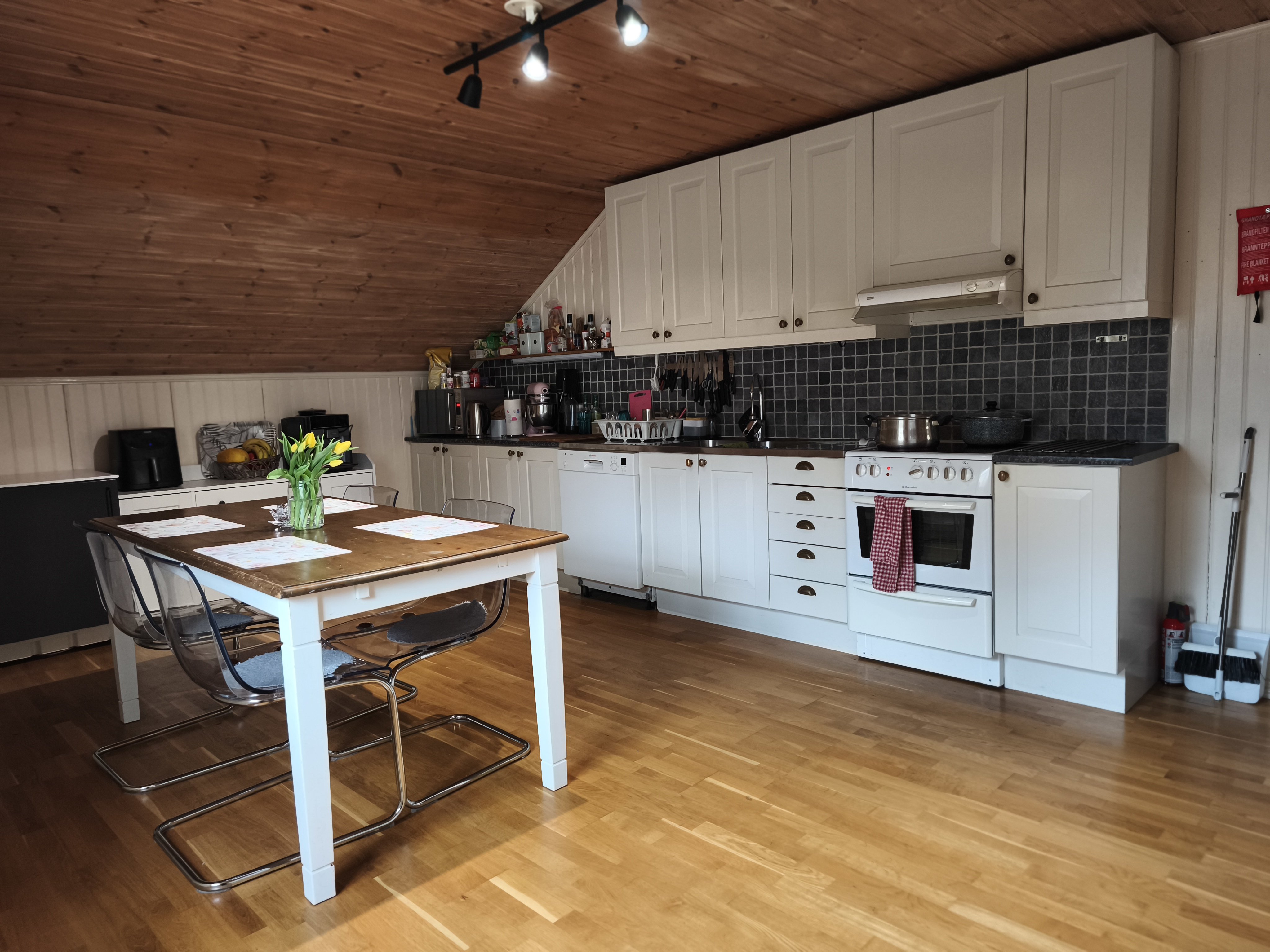 Lägenhet, 5 rooms, 145 sqm, Hyssna