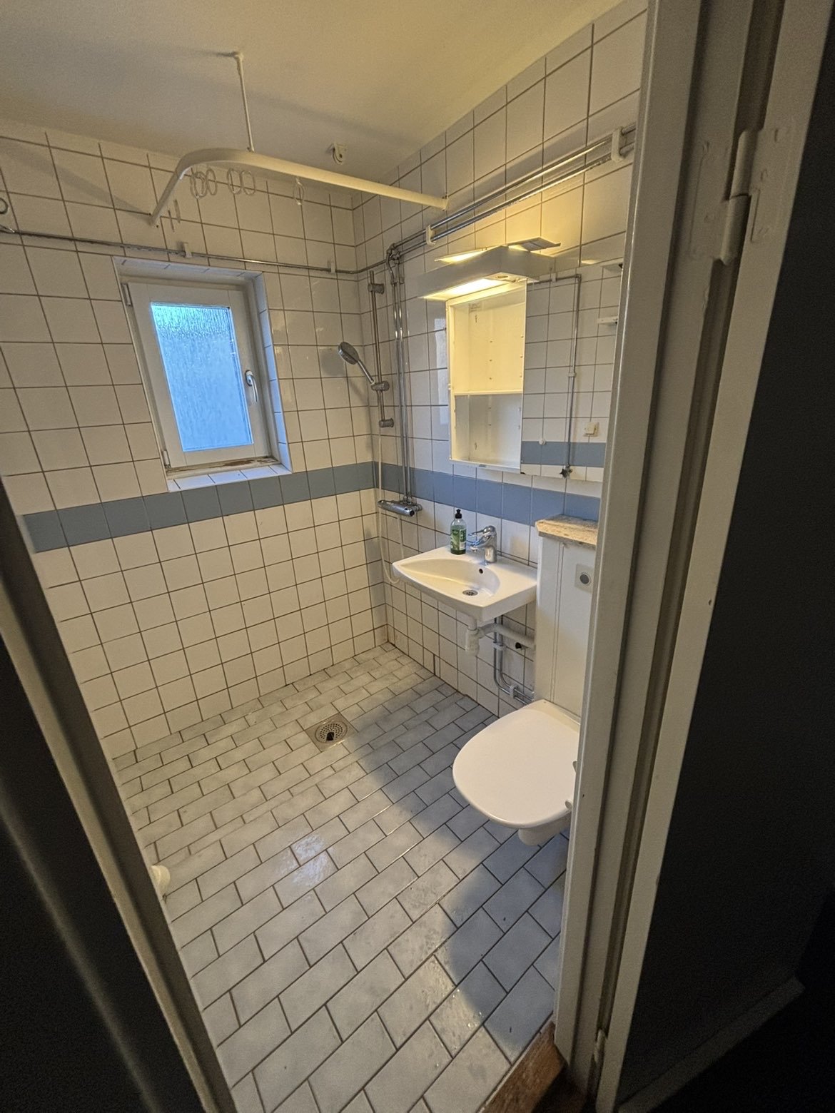 Ormängsgatan, Hässelby — photo 2