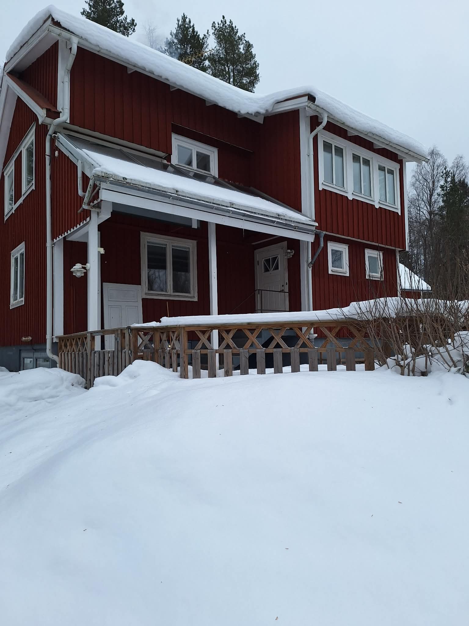 Villa/Hus, 10 rum, 162 kvm, Djurås