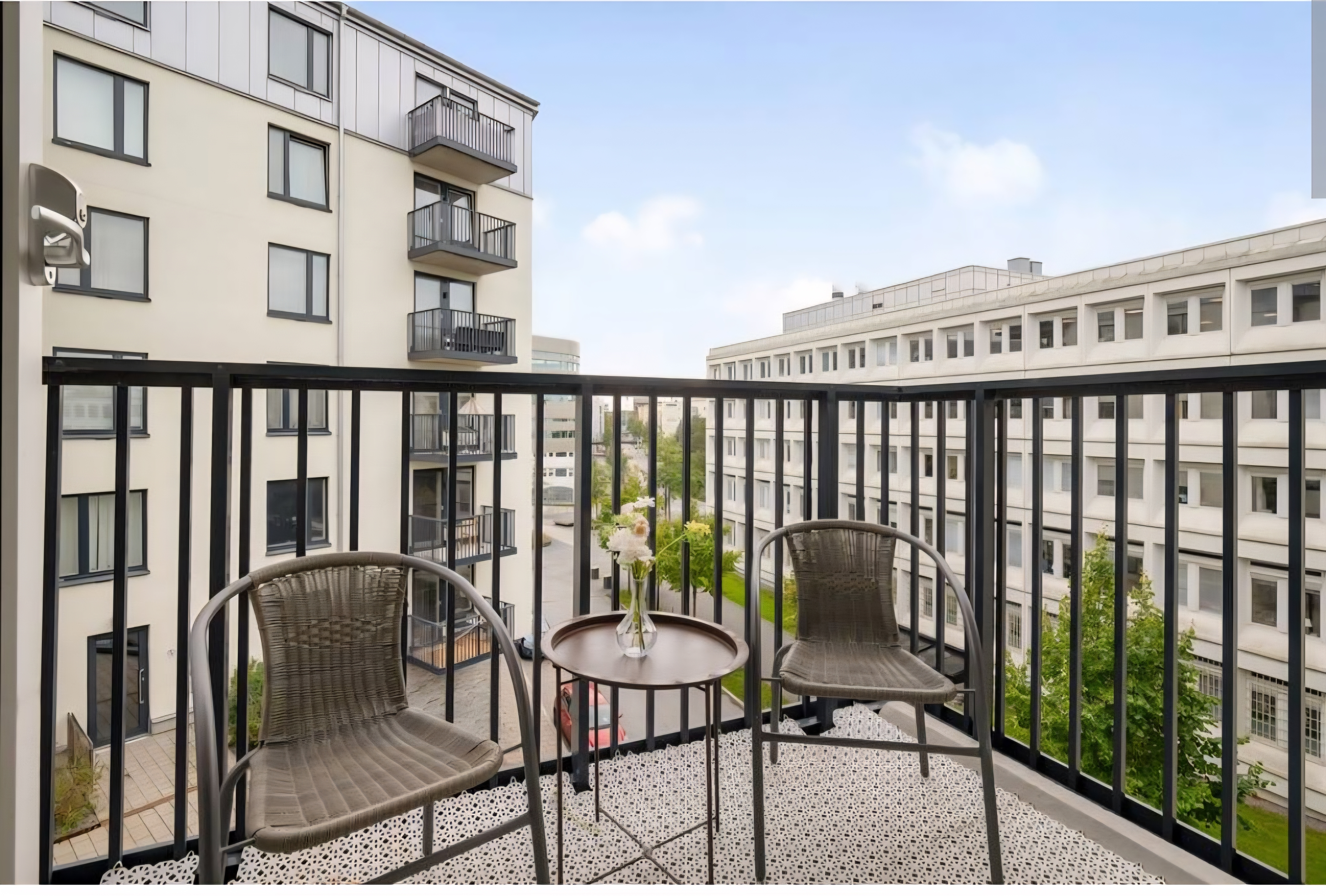 Kista Gårdsväg, Kista — photo 5