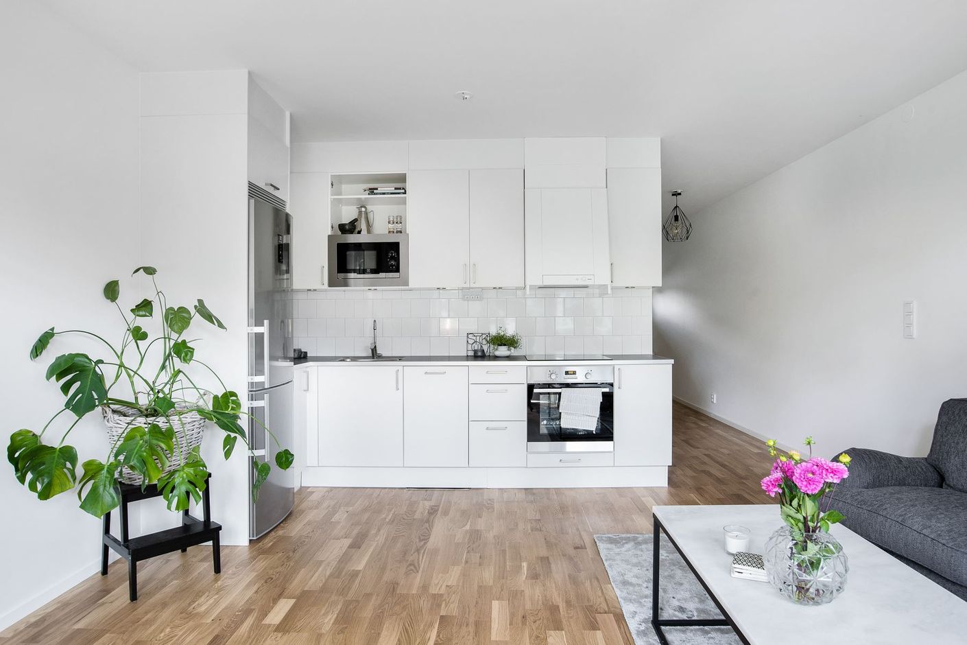 Blomsterkungsvägen, Hässelby — photo 5