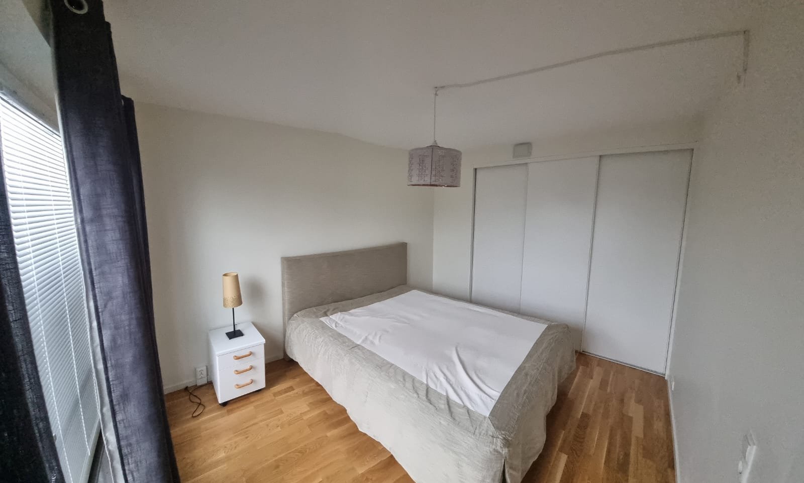 Hundlokegränd, Hässelby