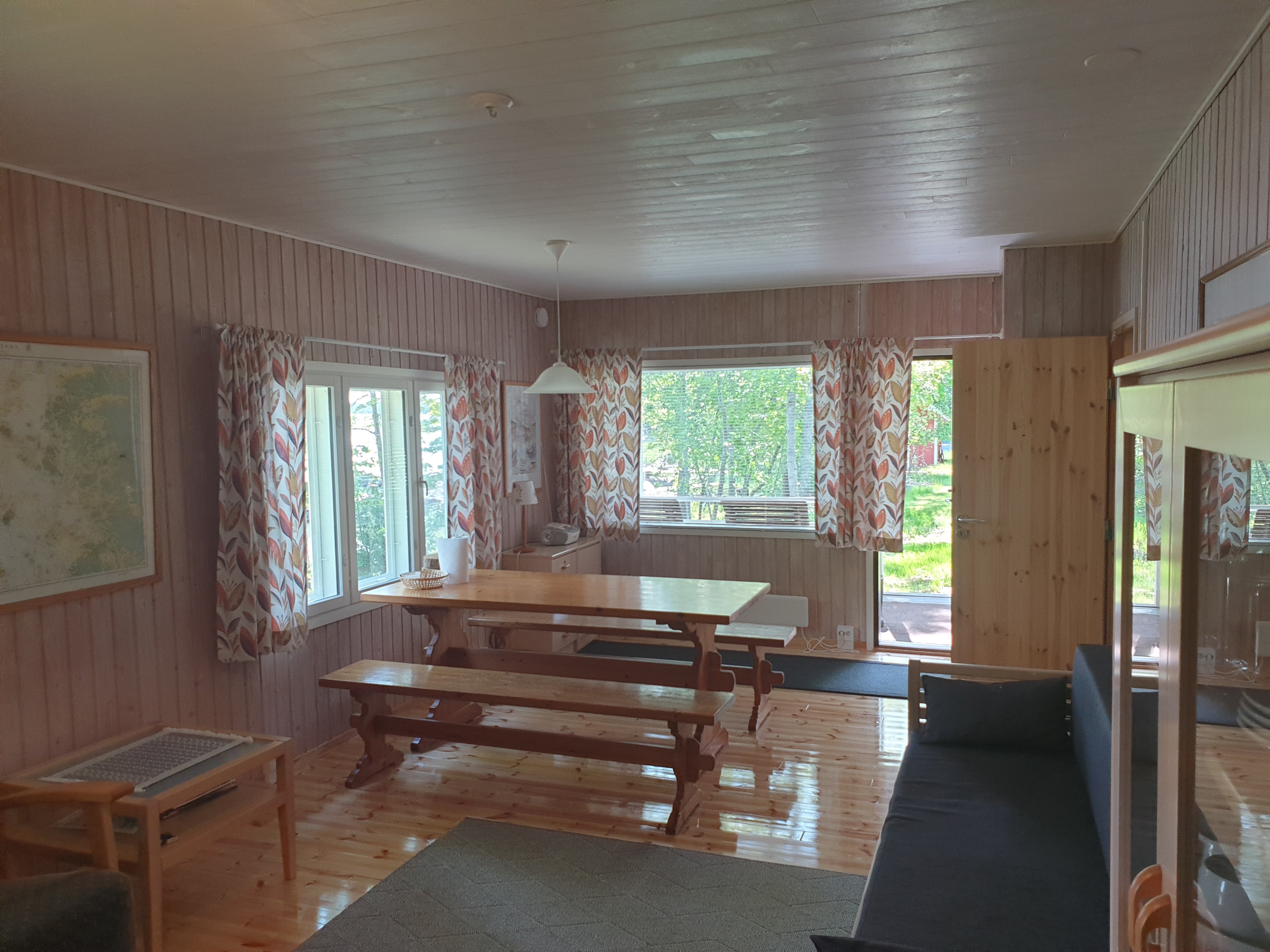 Saarimökki Lokalahdella 4