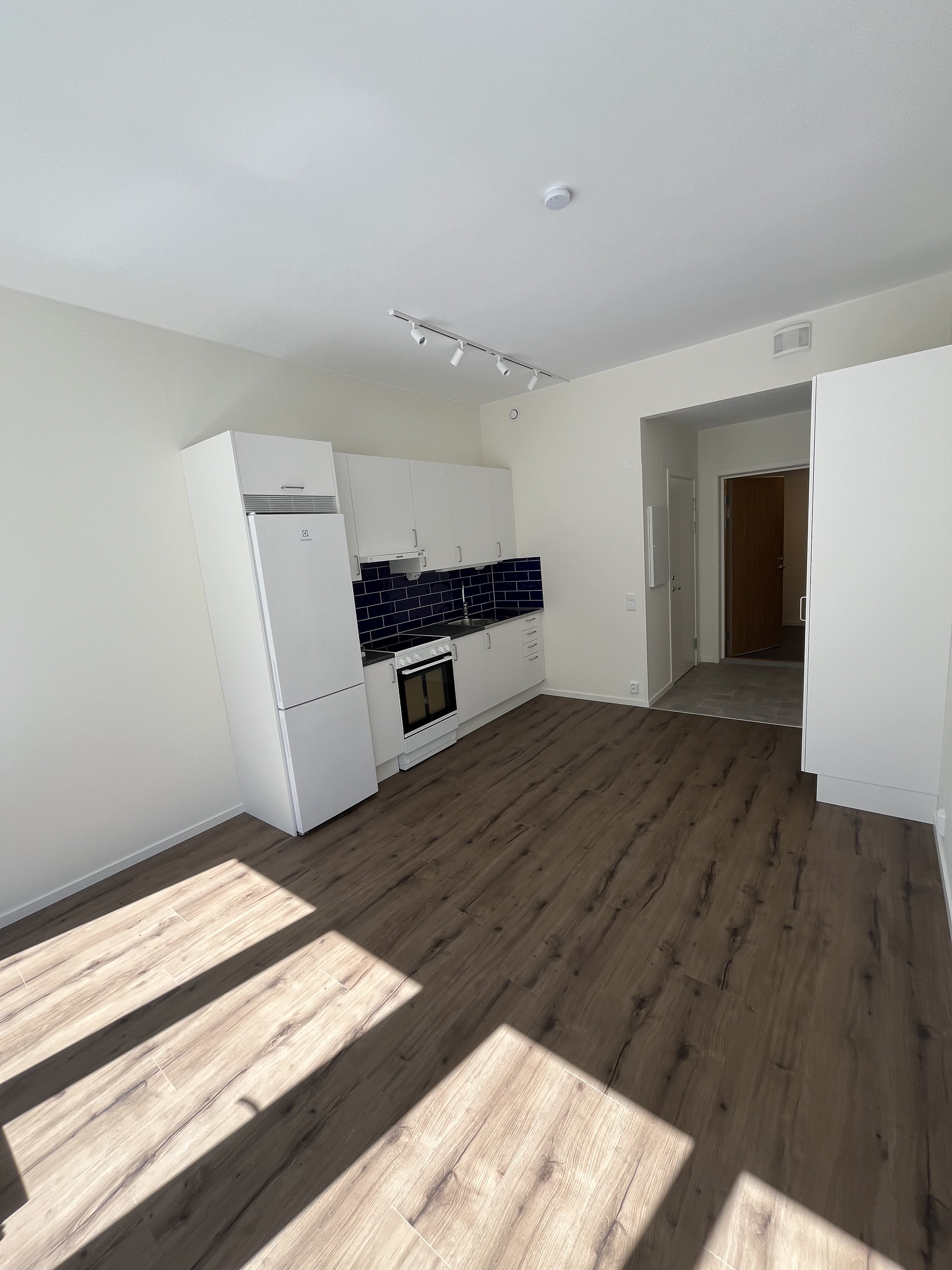 1 rum och kök, Hässelby — 8 500 kr/mån — bild 2