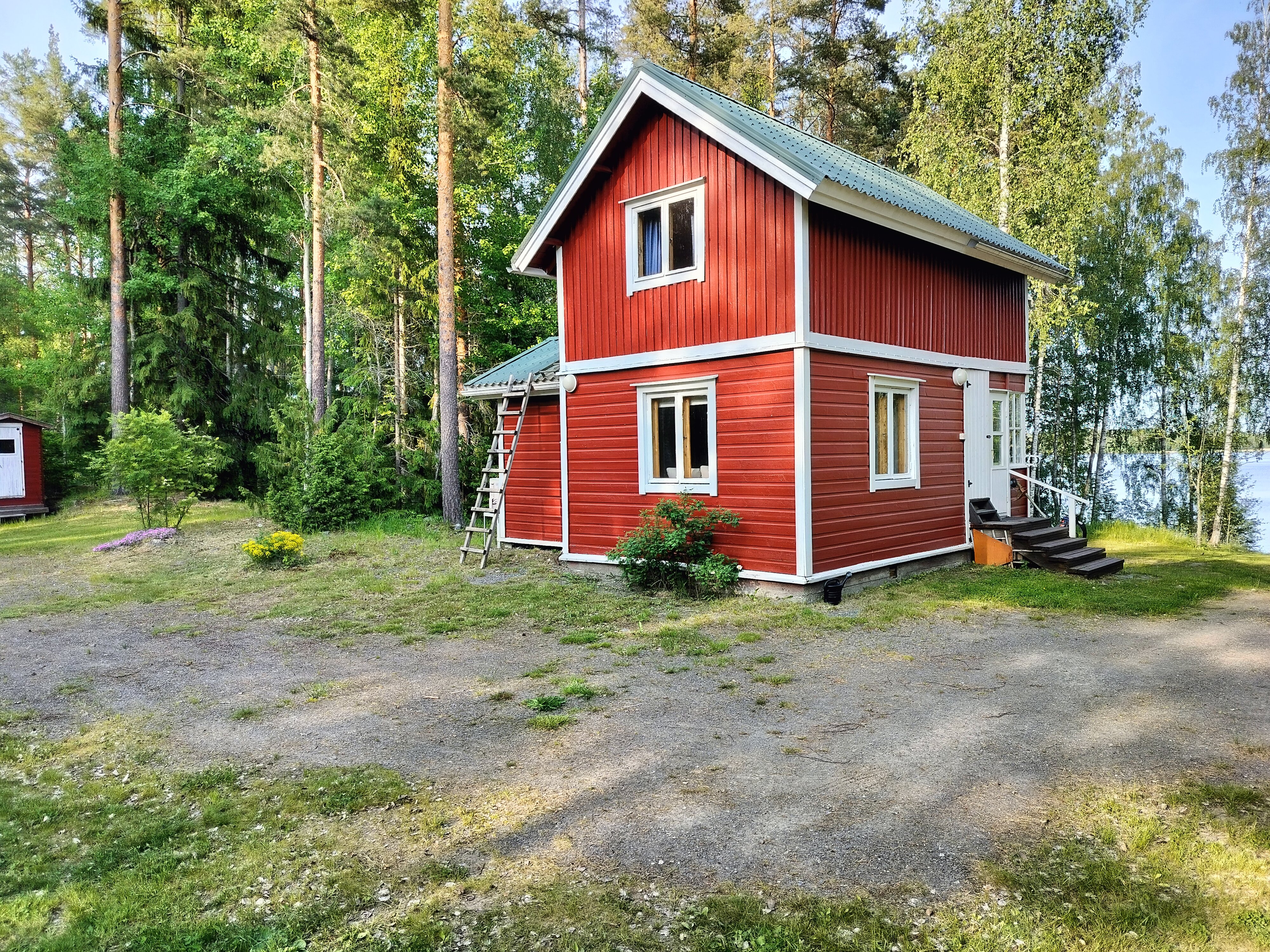 Kesämökki 1
