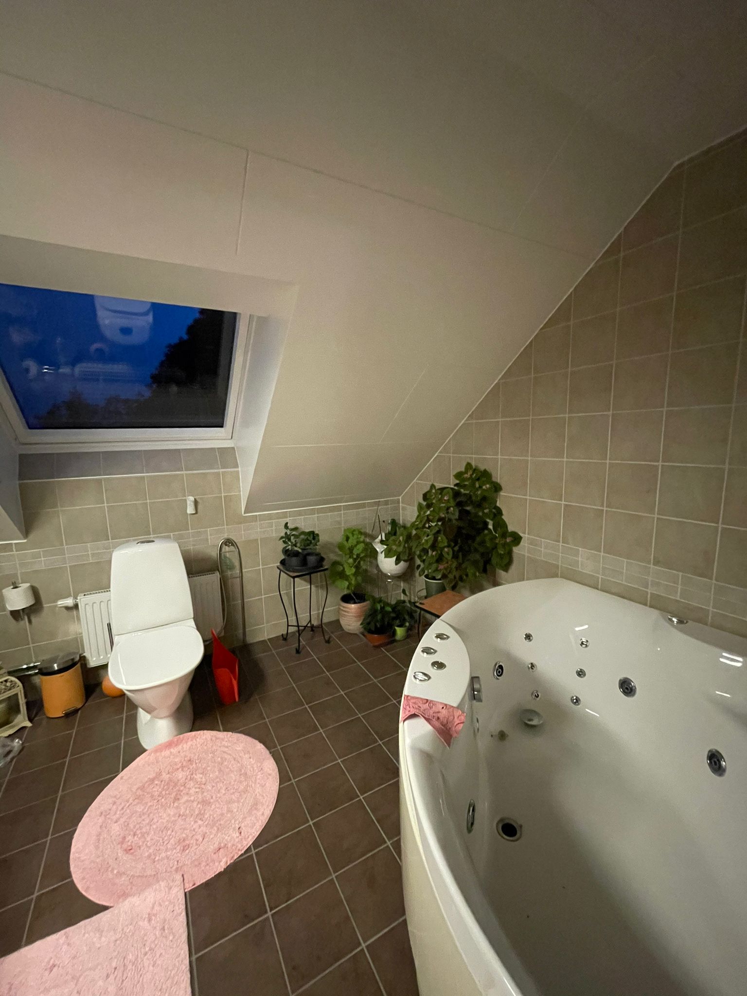 Villa/Hus, 2 rum, 12 kvm, Hovås