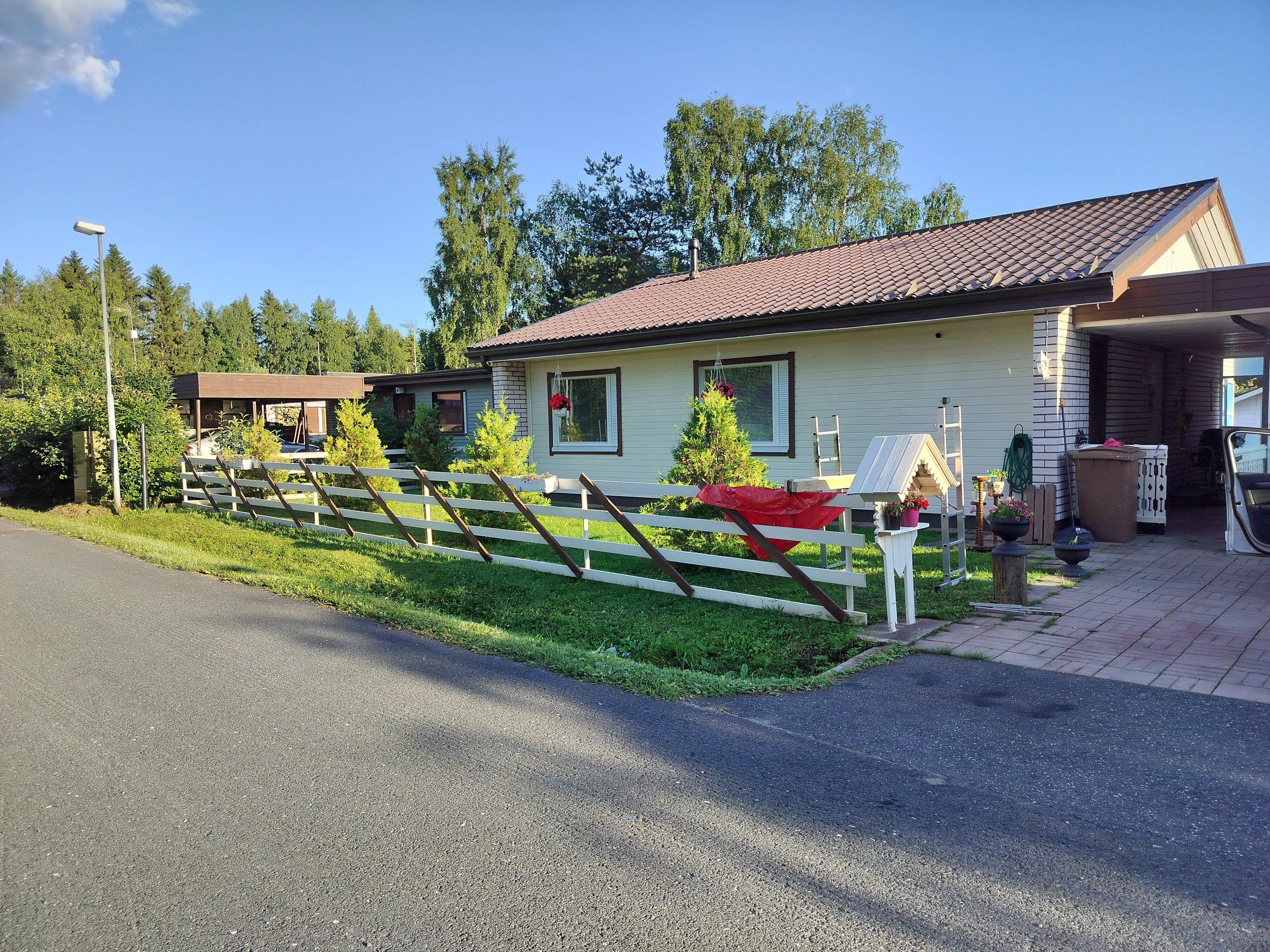 Mäntykuja 1