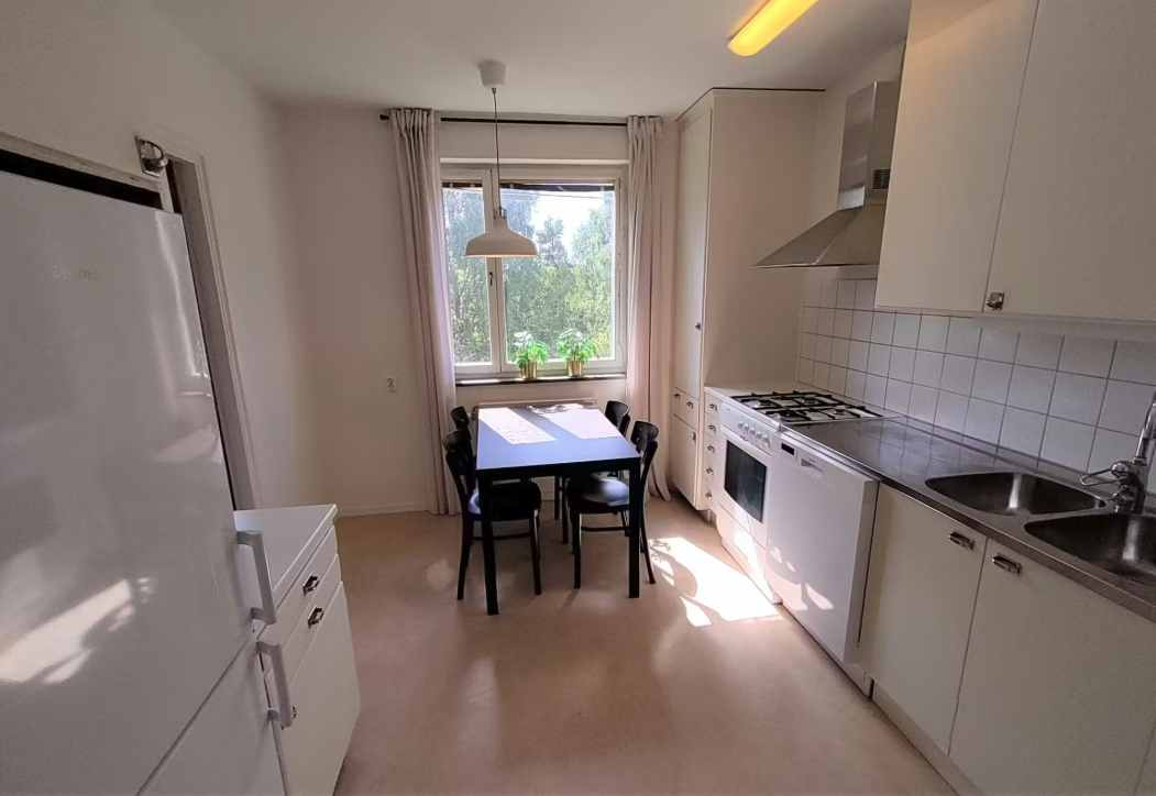 3 rum och kök, Skärholmen — 15 500 kr/mån — bild 5