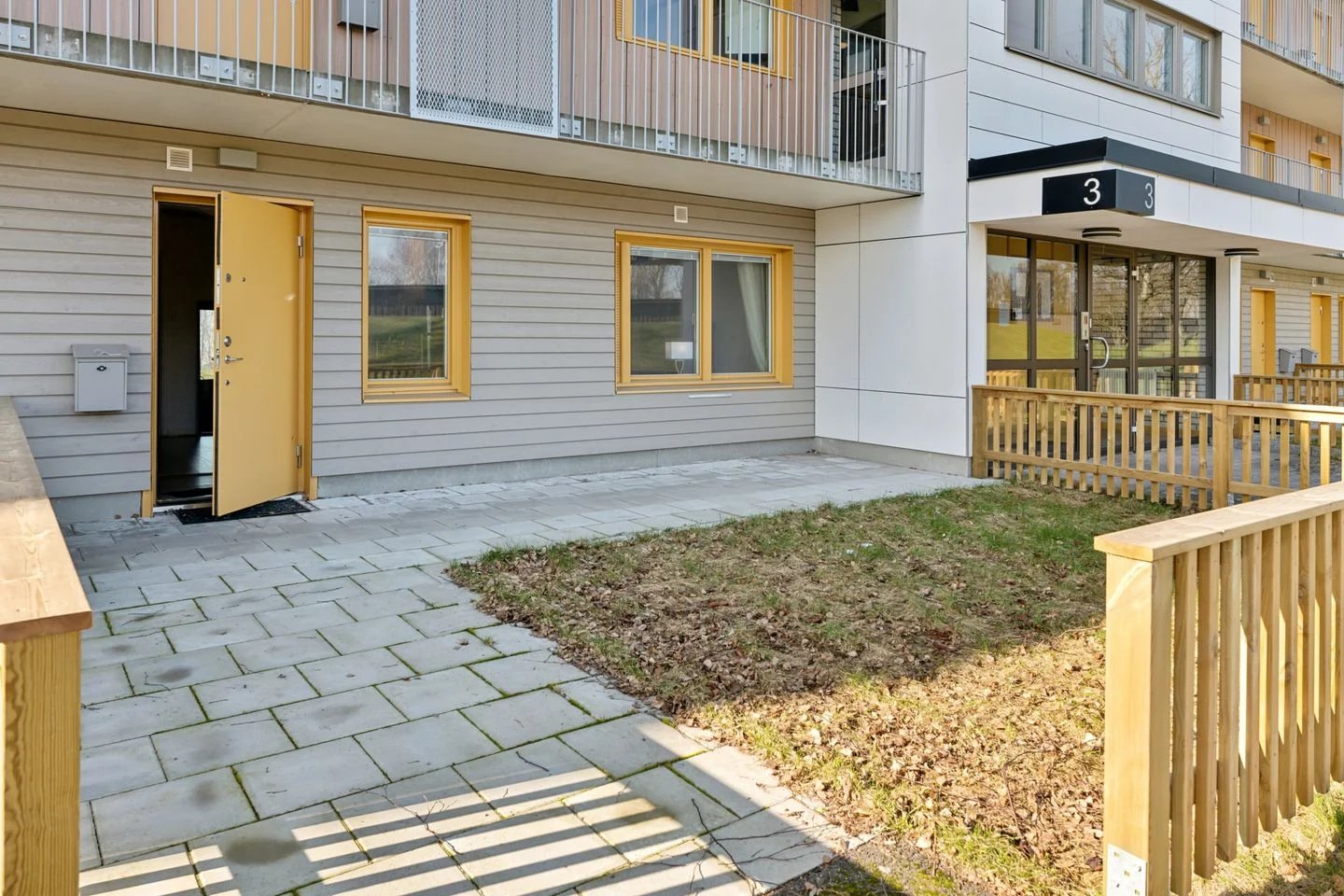 Cederflychts Gata, Hisings Backa