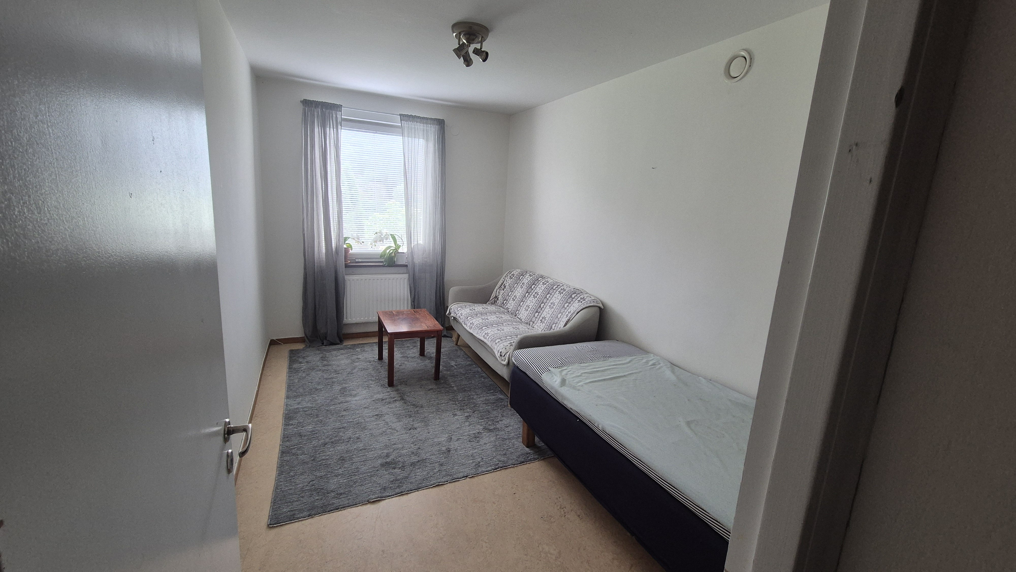 Lägenhet, 1 rooms, 12 sqm, Vällingby