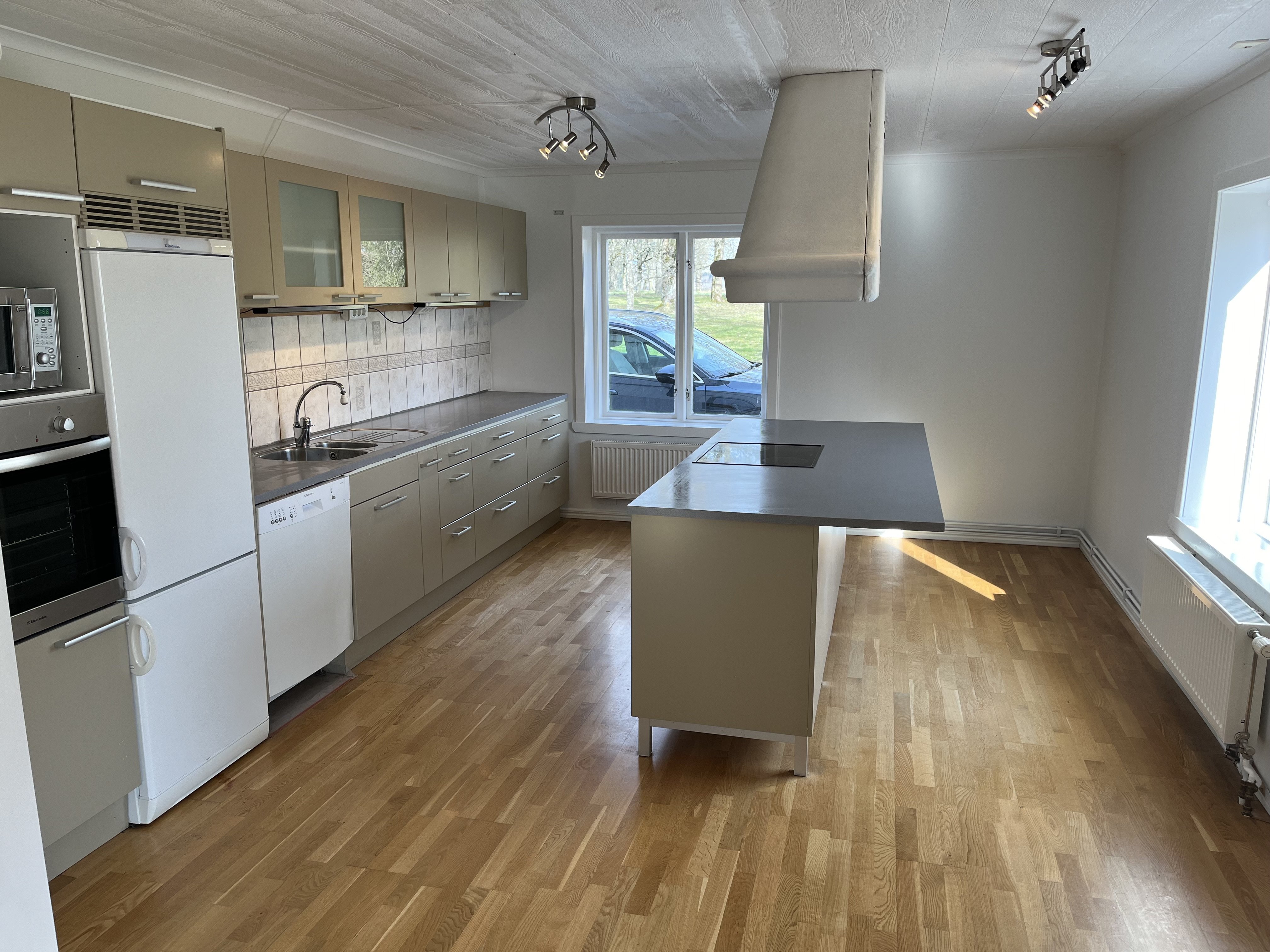Villa/Hus, 5 rooms, 253 sqm, Åtorp