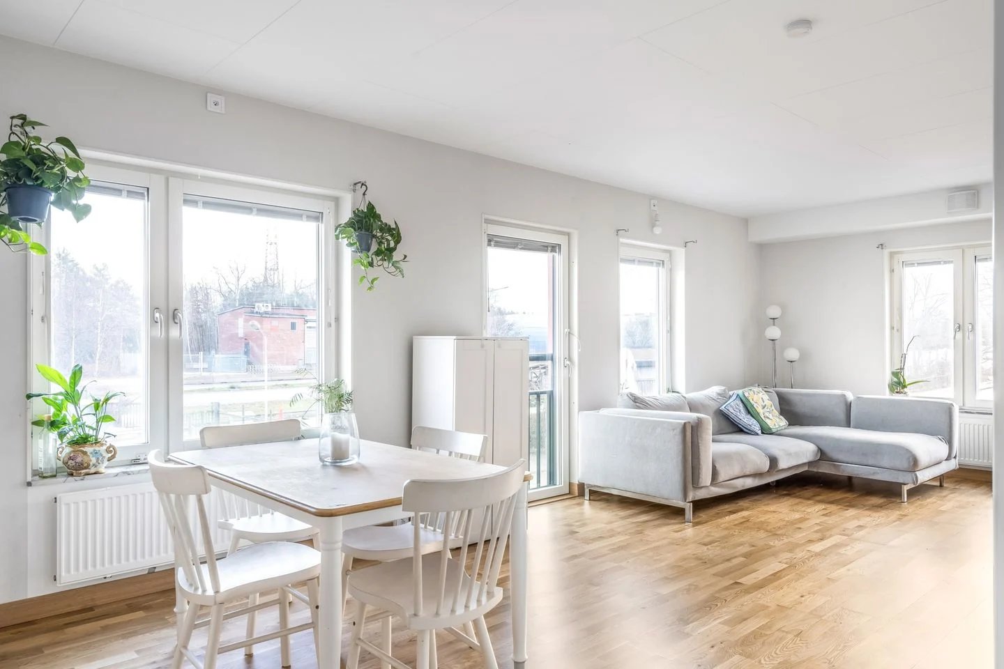 Lägenhet, 3 rooms, 78 sqm, Skärholmen