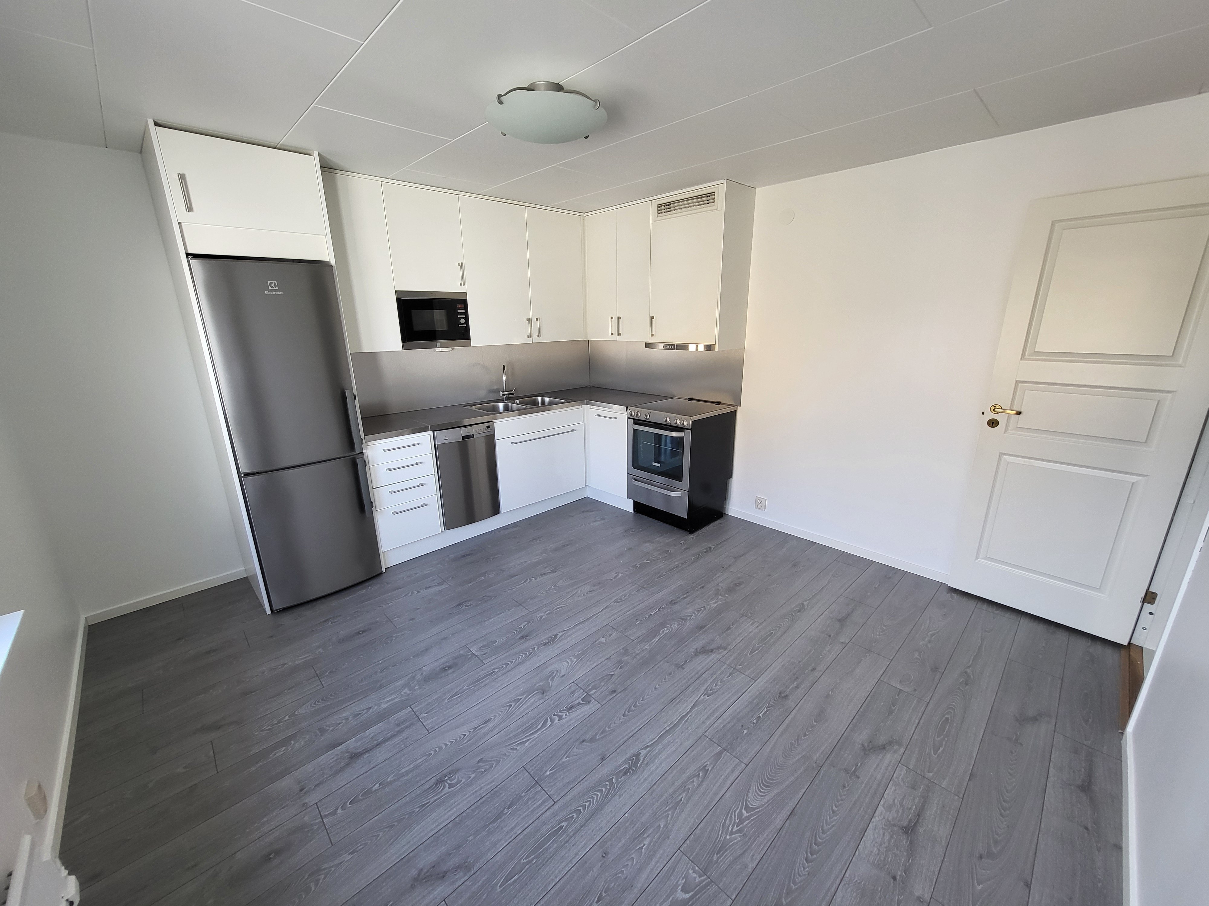Drivbänksvägen, Hässelby — photo 3