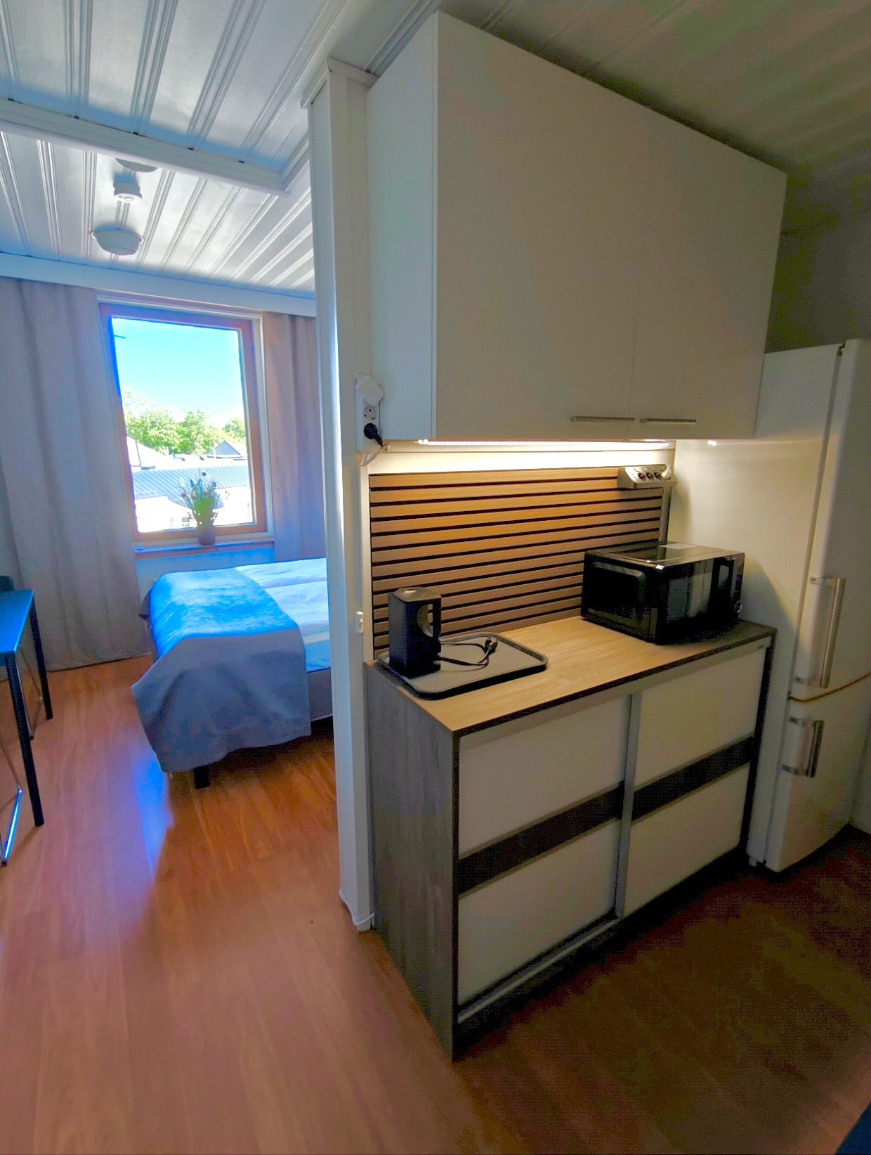 Kalustettu huone Salon ydinkeskustassa – All Inc. 1