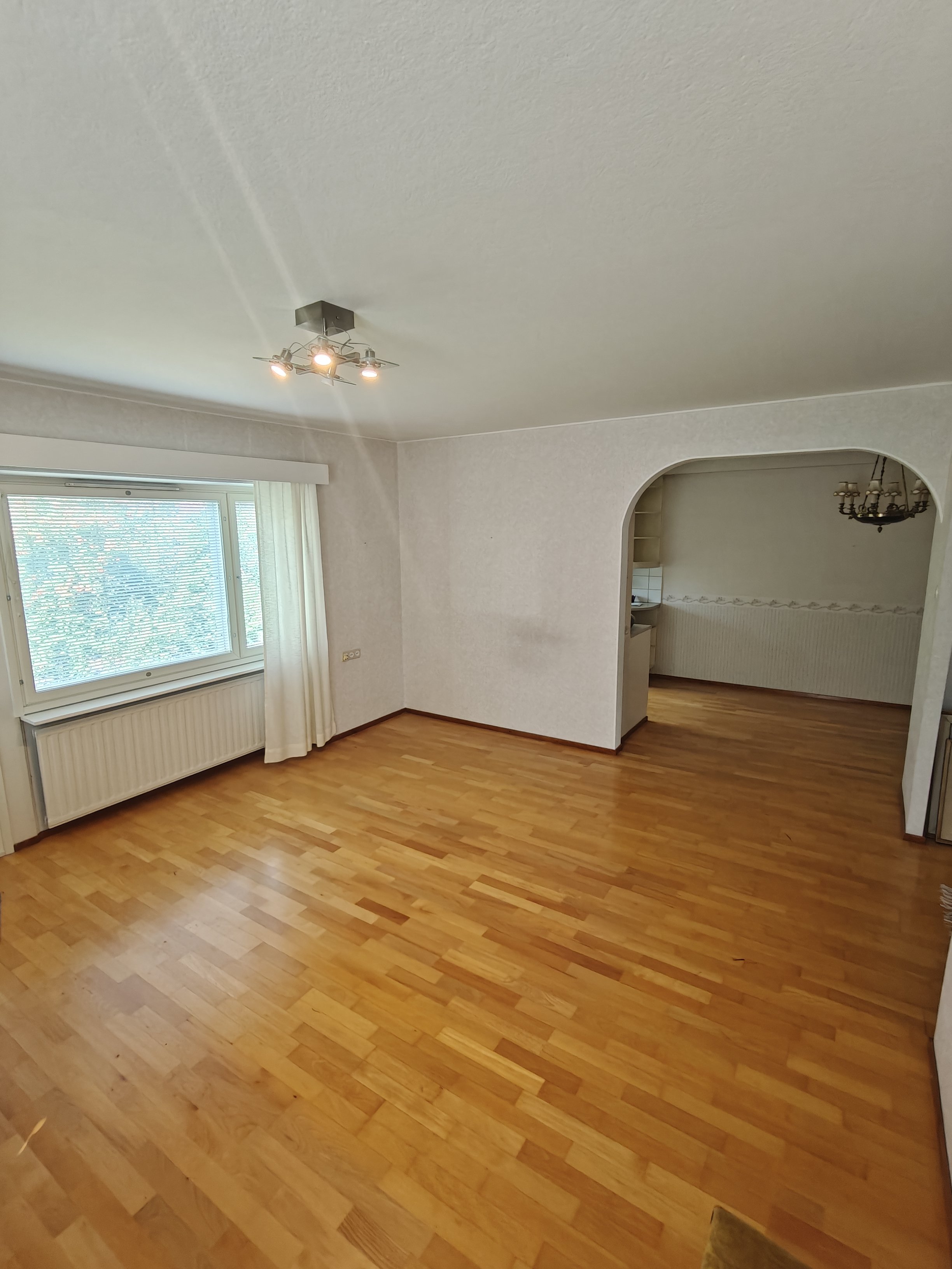 3h + keittiö 85m2 päiviönsaari 5