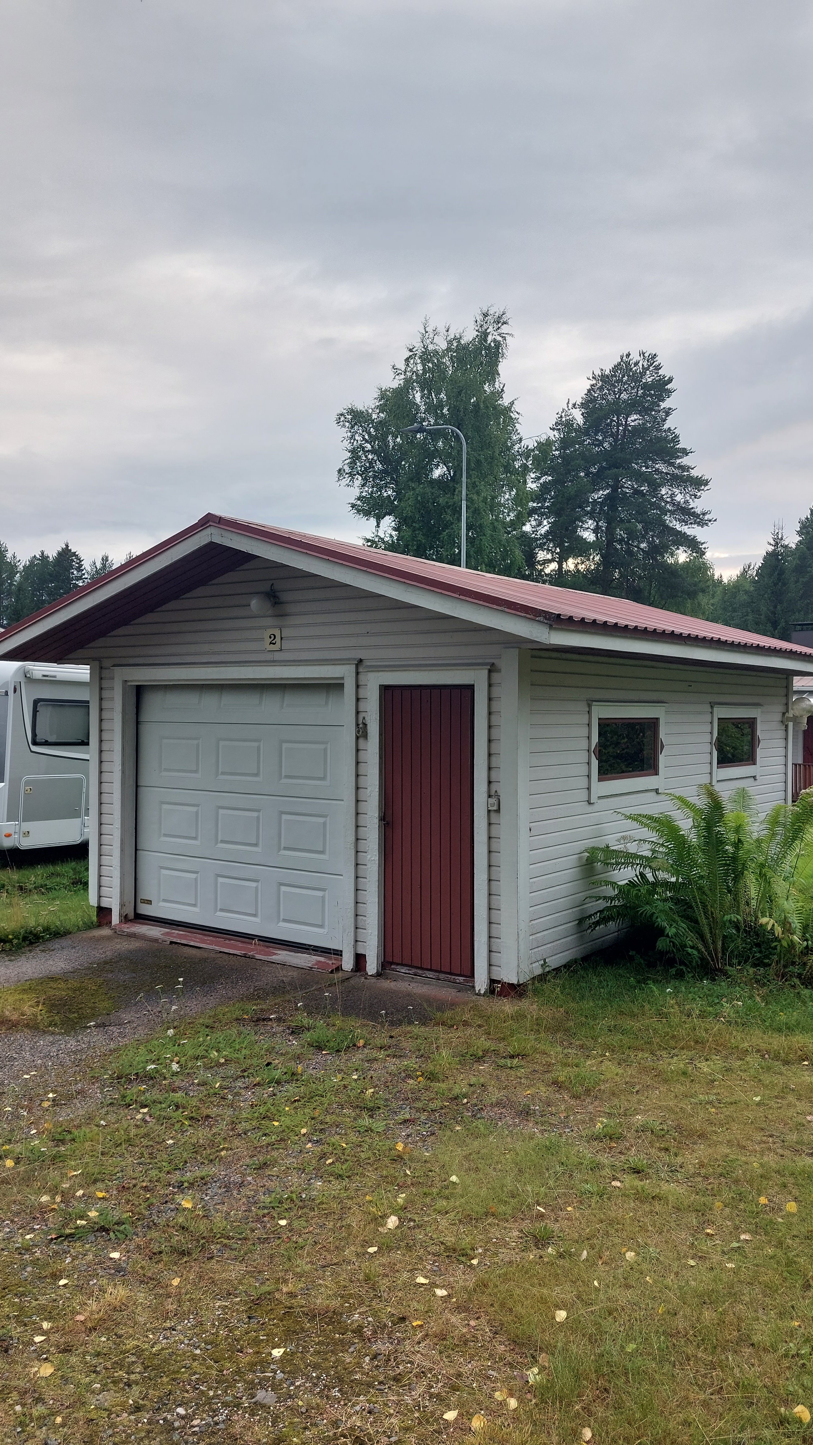 Idyllisellä asuinalueella vanha omakotitalo 3