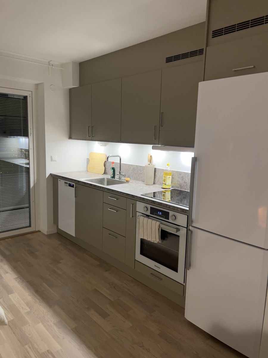 1 rum Farsta — 9 800 kr/mån | Bostadsögat