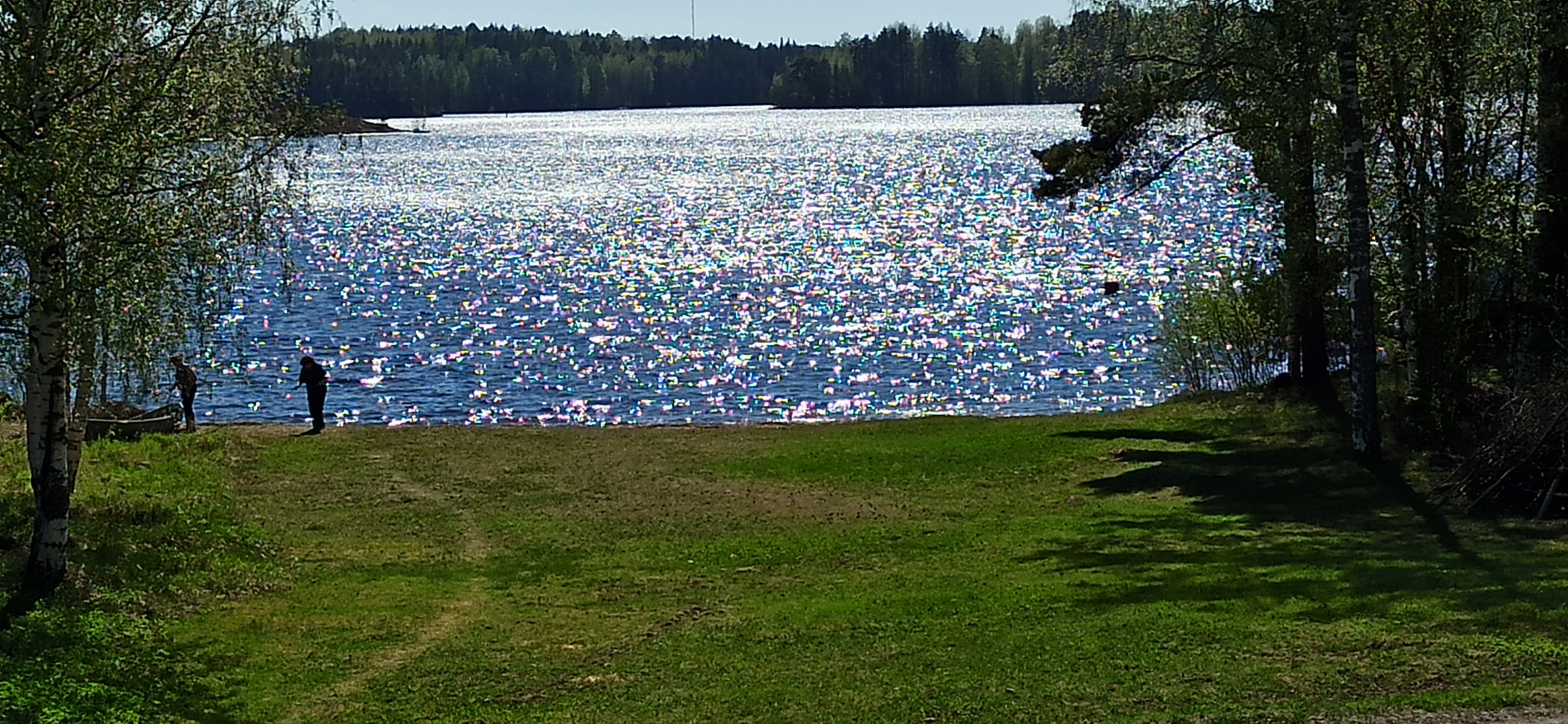 Järvimaisemassa oleva 2-kerroksinen rivitalohuoneisto. 2
