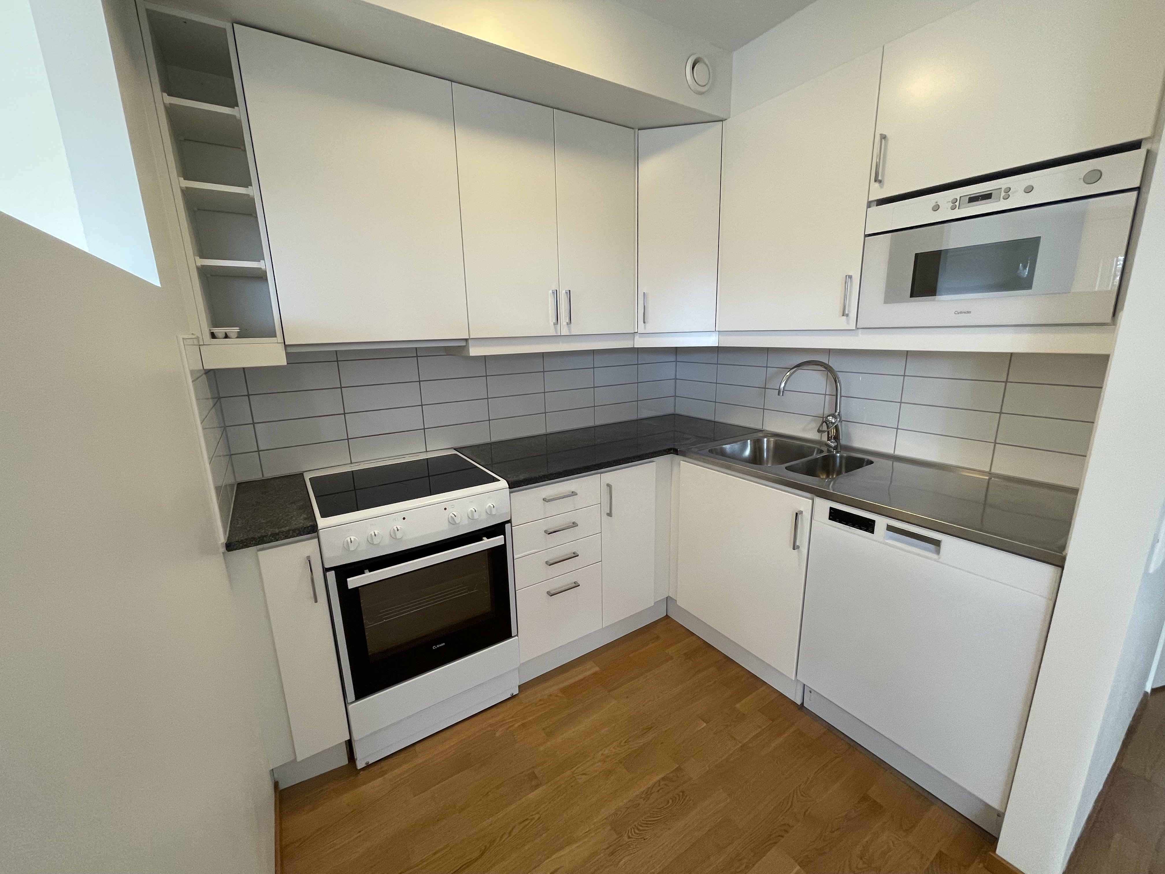 Lägenhet, 1 rooms, 32 sqm, Kista