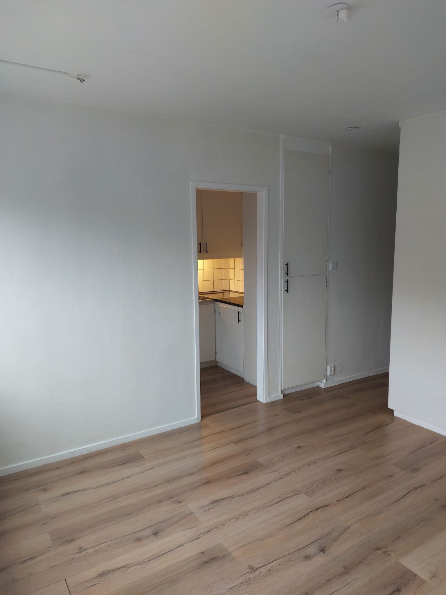 Hjälmarvägen , Örebro — photo 5