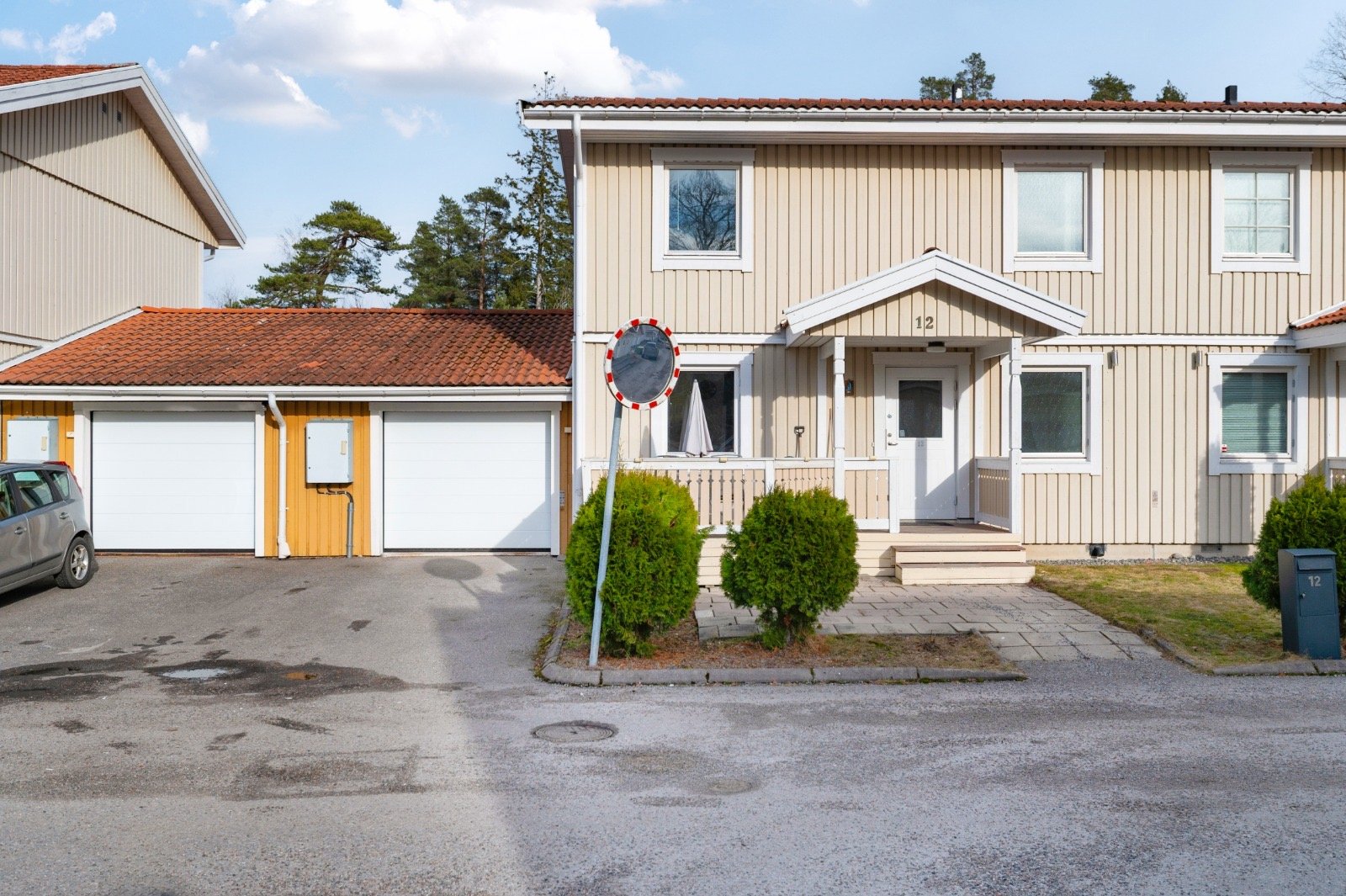 Duplex, 4 rooms, 107 sqm, Södertälje