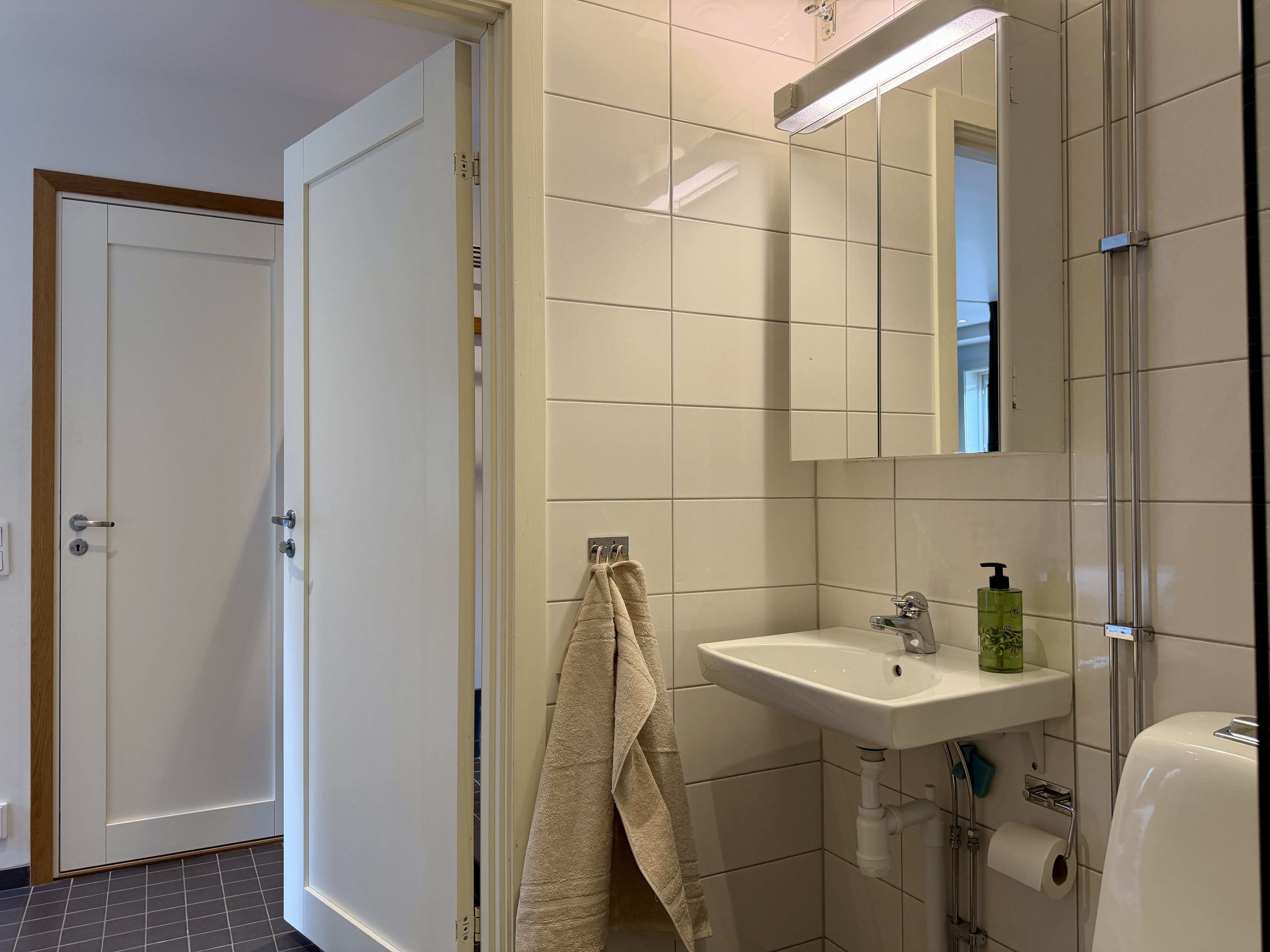 2 rum och kök, Biskopsgården, 22 000 kr/mån, bild 3
