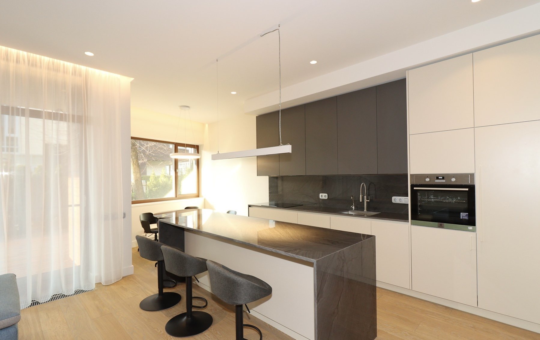 Lägenhet, 5 rooms, 130 sqm, Stockholm
