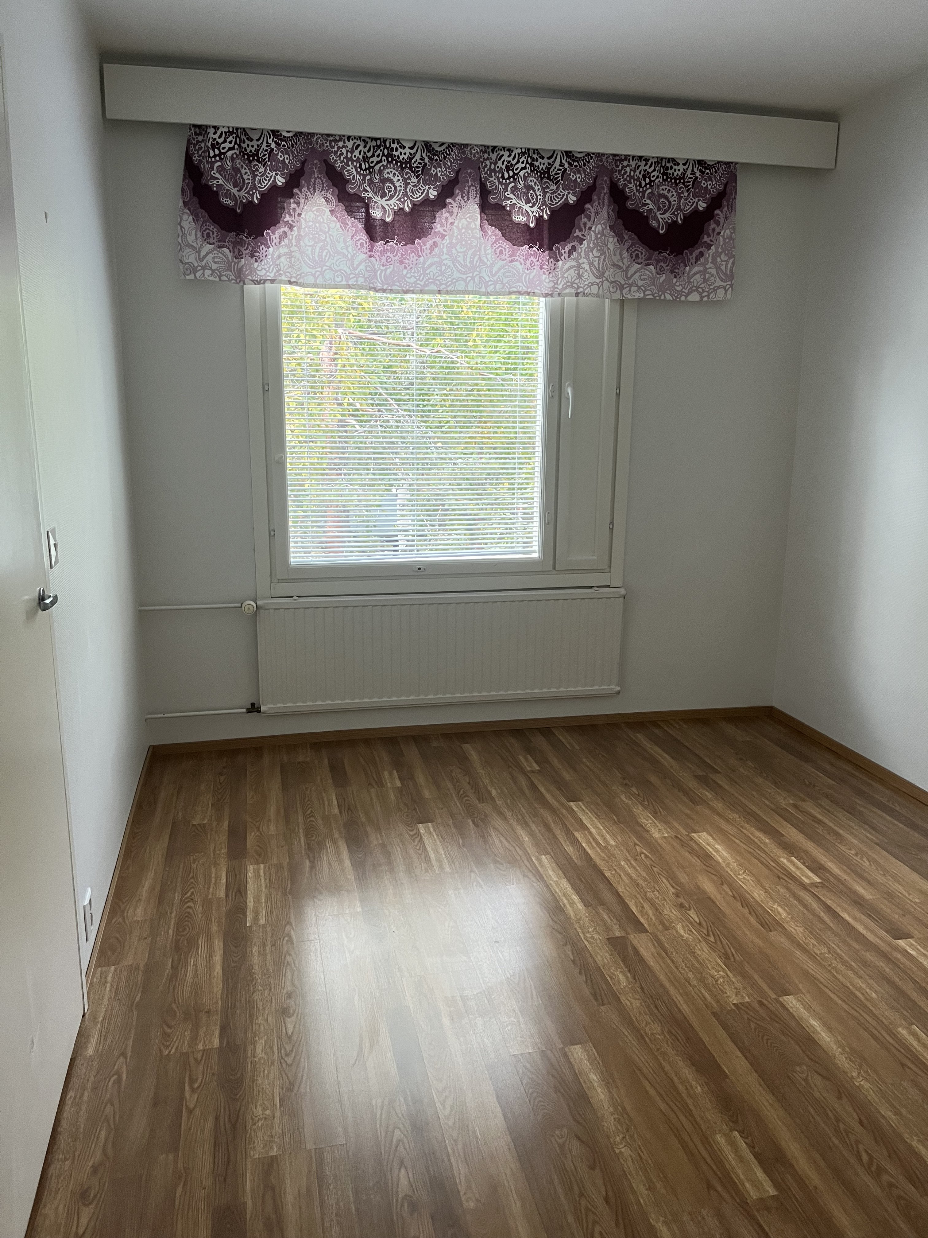 Vuokrattavana 13m² huone 1