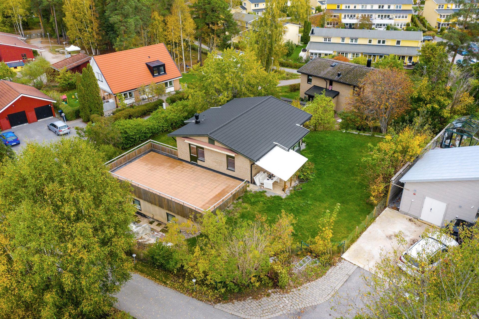 Hus – Täby, Skarpäng - Bild 3