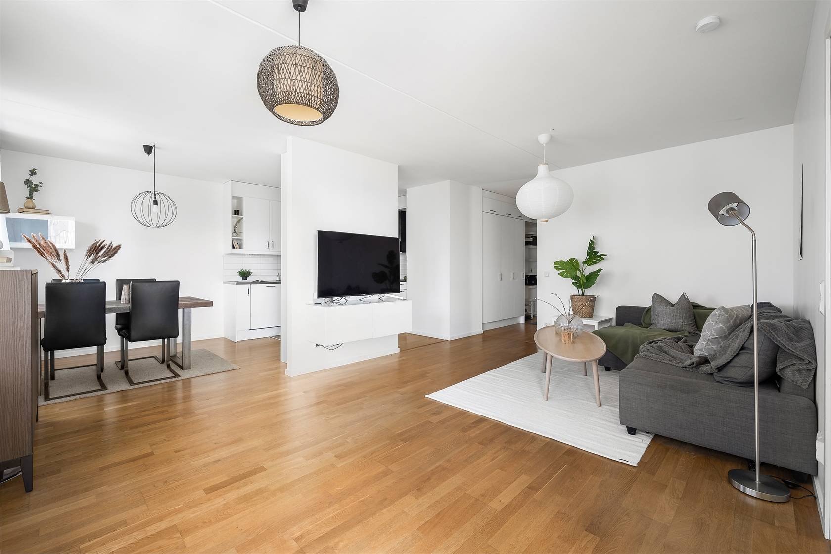 3 rok · 75 m² i Vällingby – bild 16