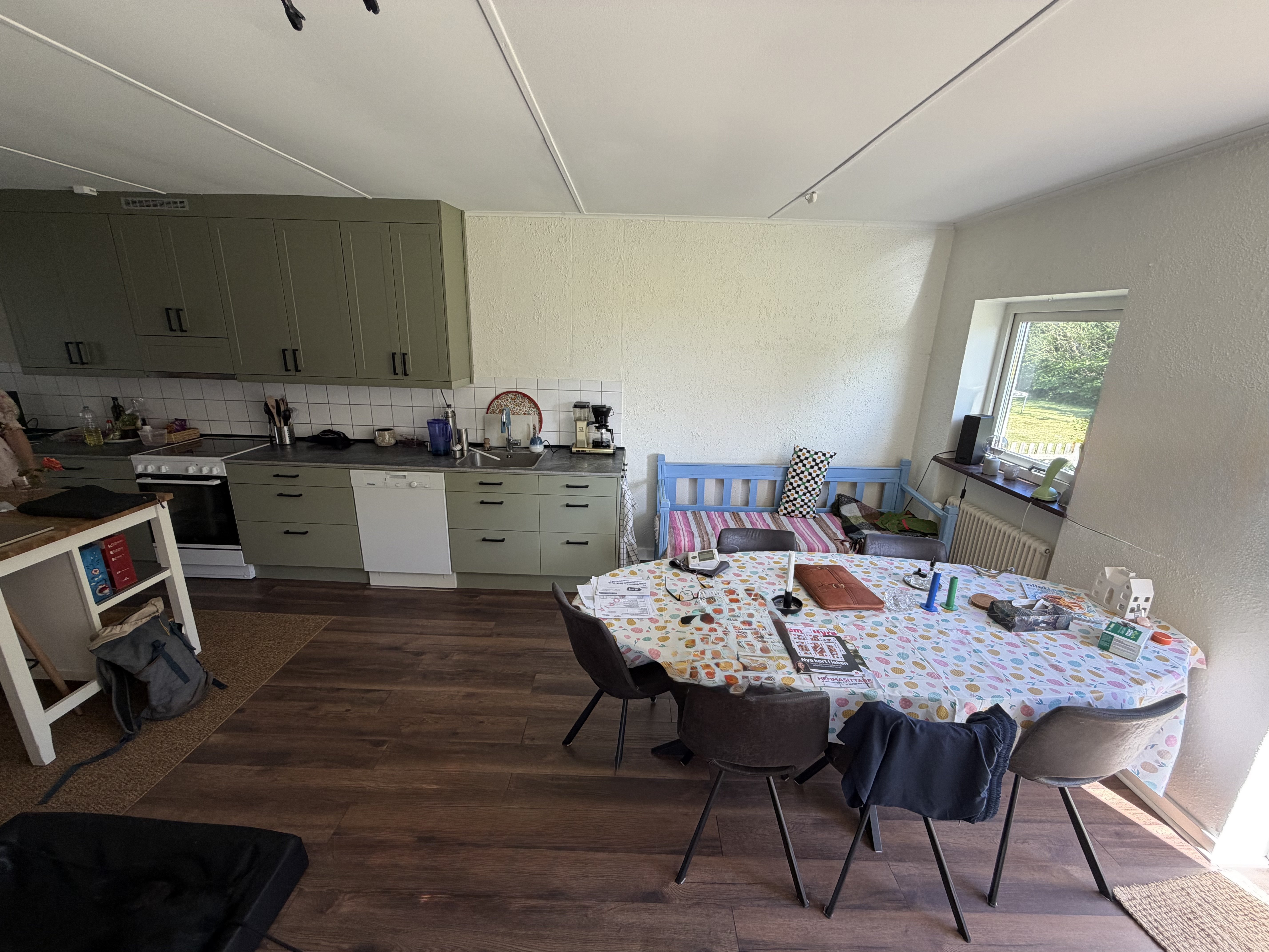 Hus – Svarte, Balkåkra - Fler