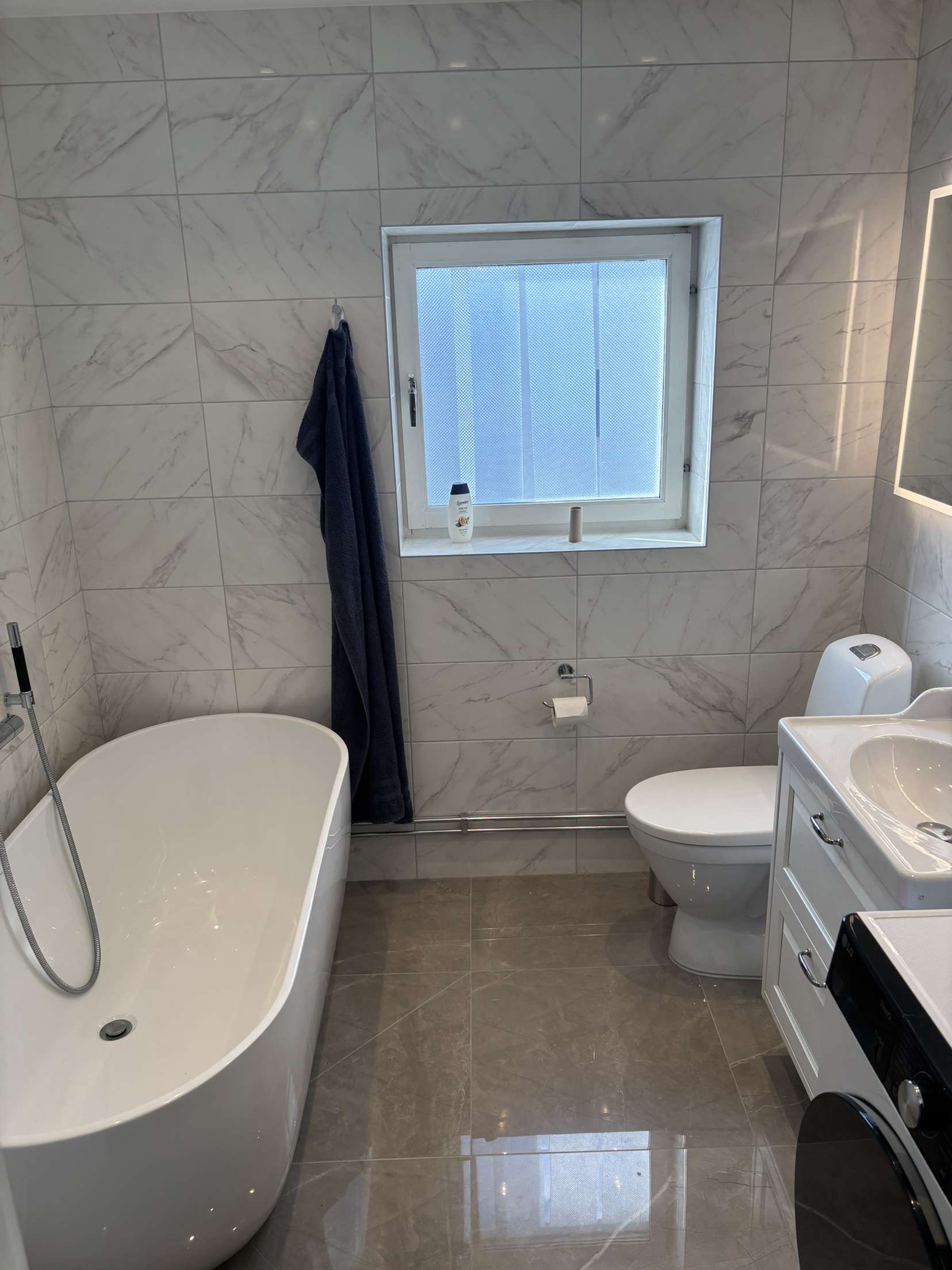 Lägenhet, 1 rooms, 108 sqm, Stockholm