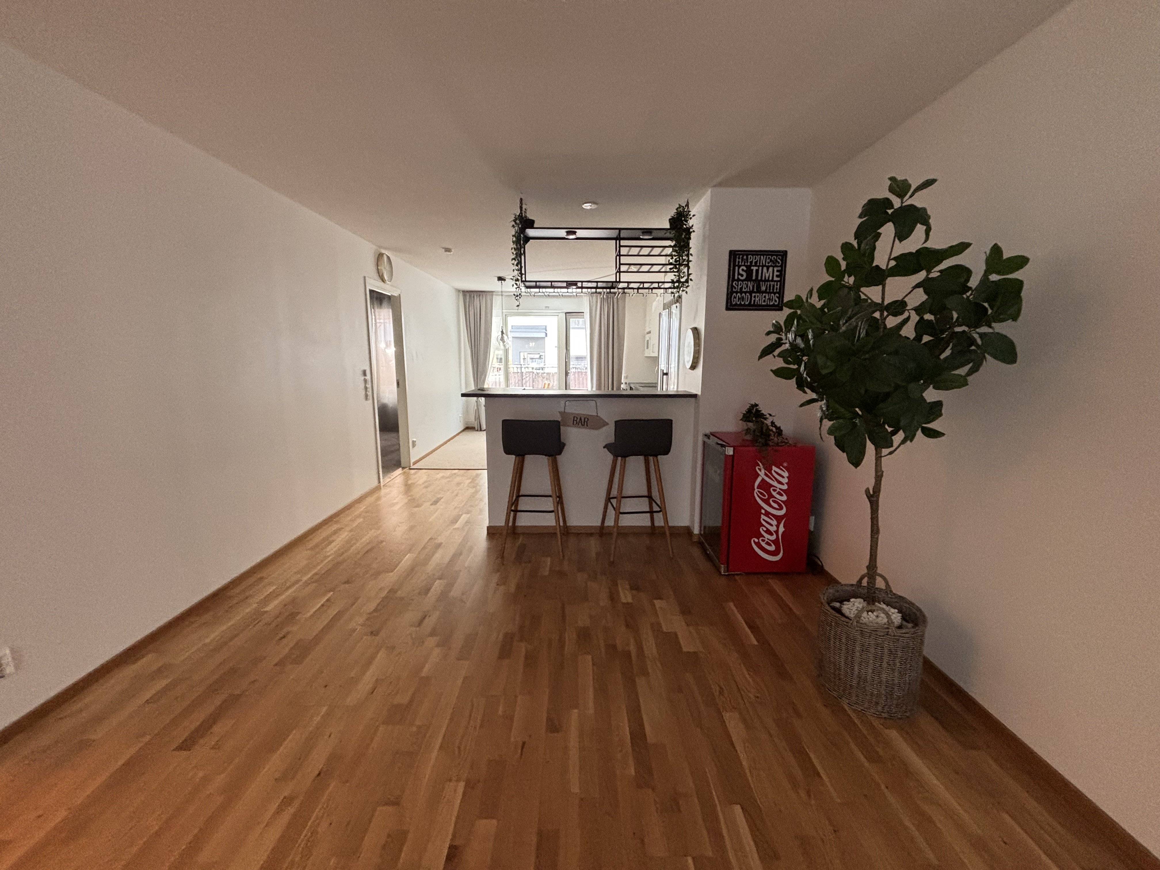 3 rum, 77 m² i Bromma i Bromma — bild 1 av 13