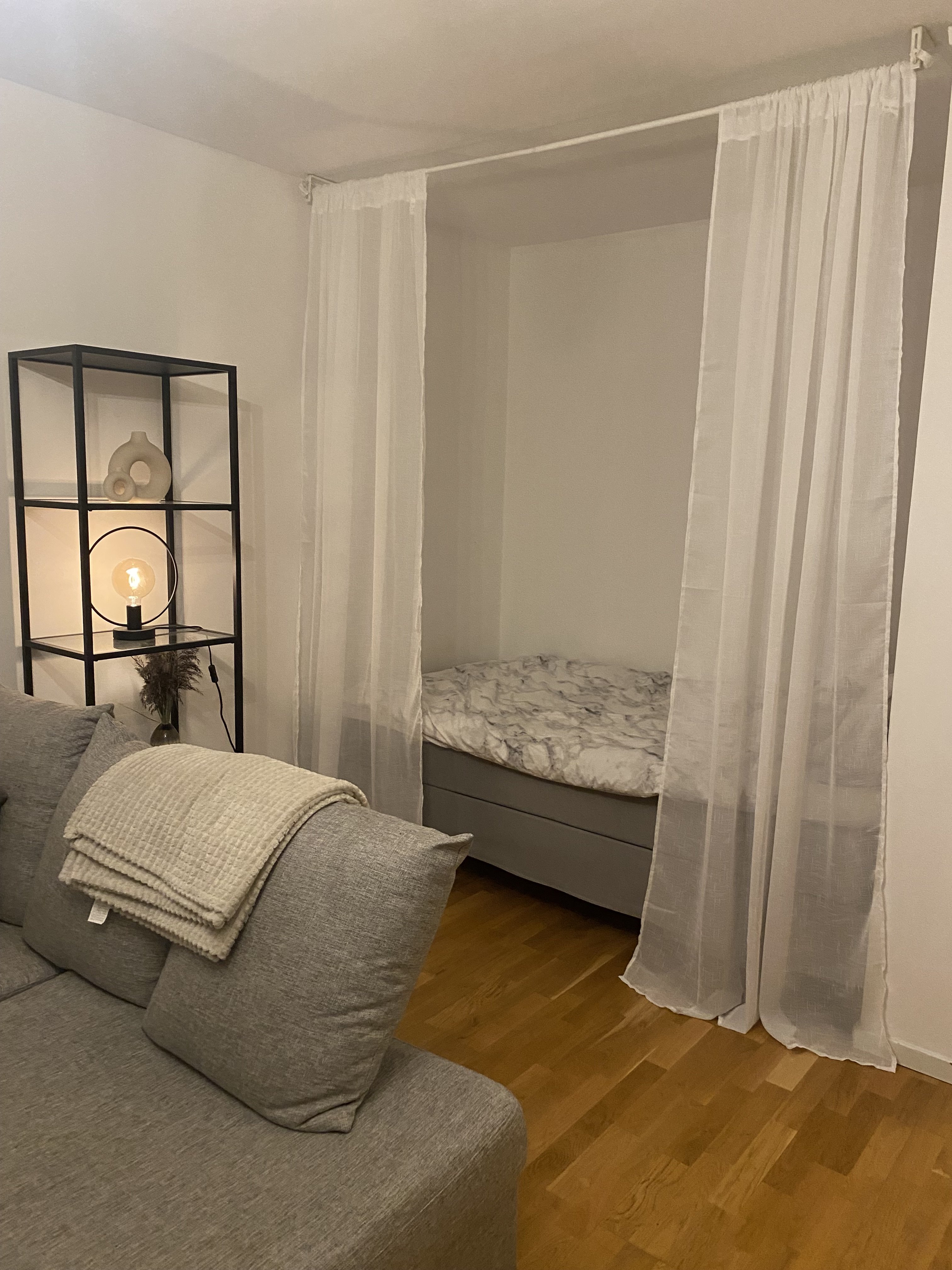 Mirabellbacken, Hässelby