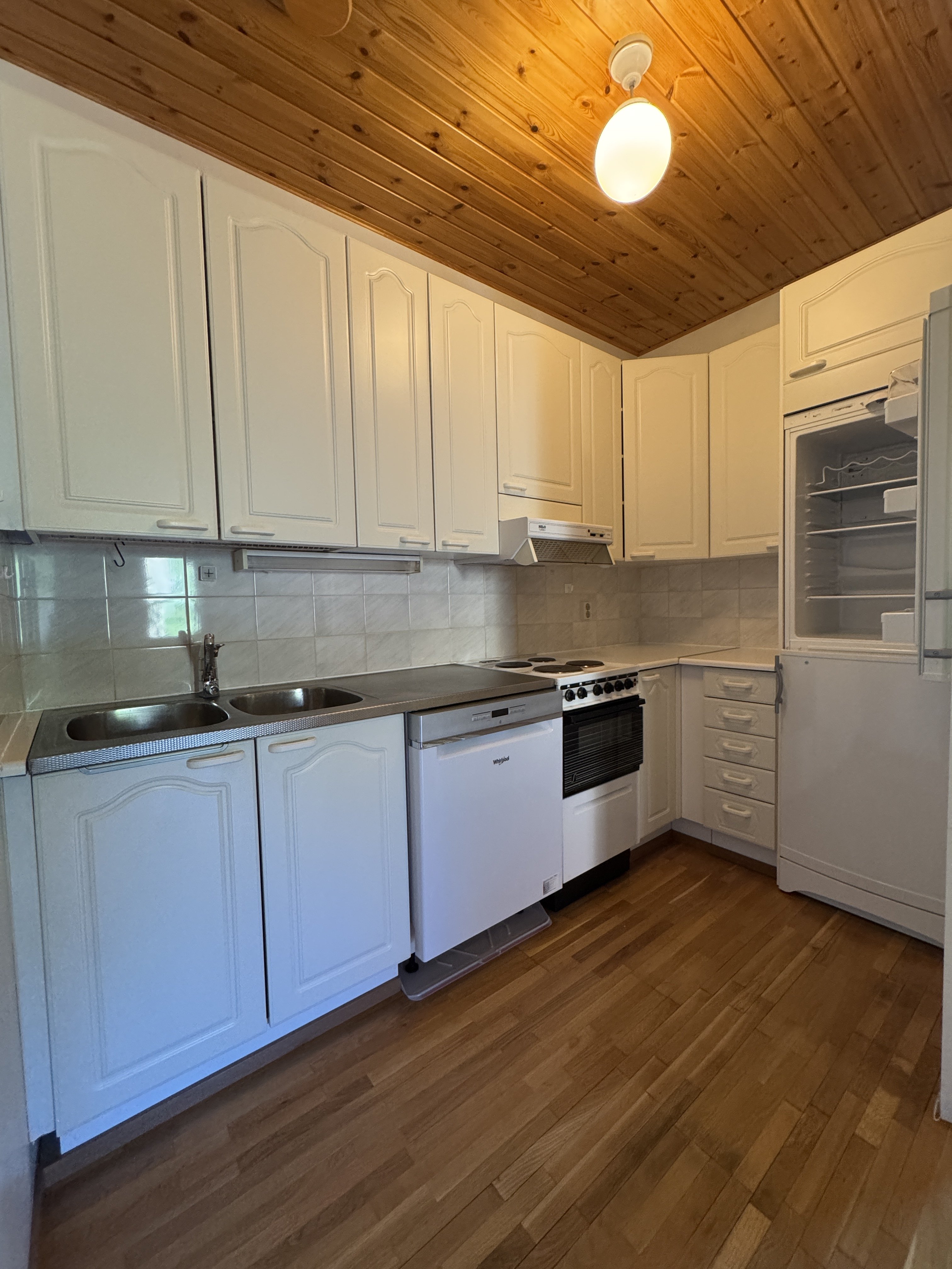 Ethnic room for Rent close to Center 🏠 5