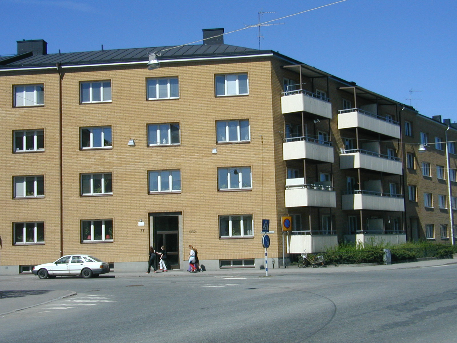 Hantverkaregatan 77